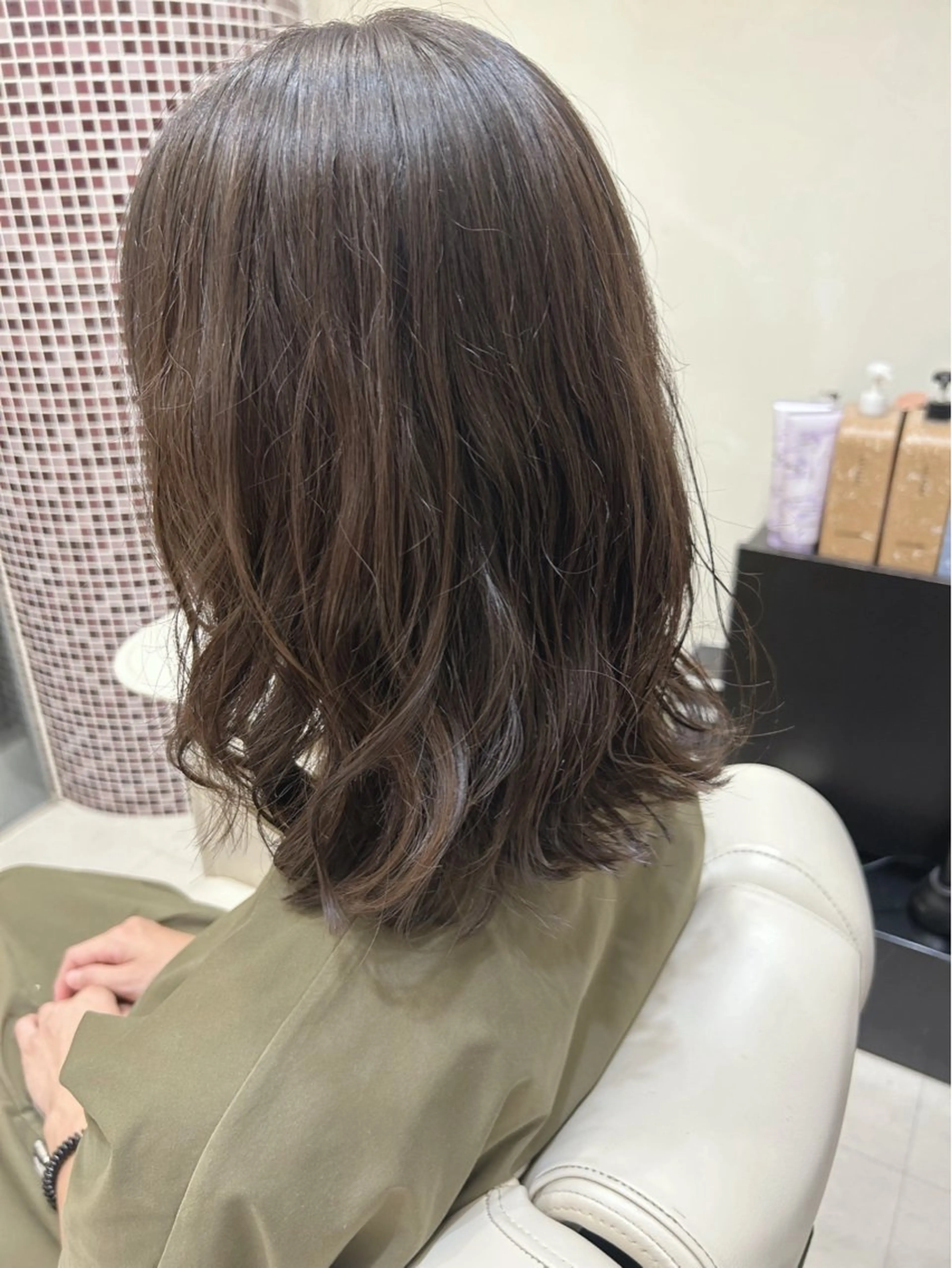 ミディアム パーマ カット パーマ トリートメント 垢抜けヘア 韓国ヘア銀座近下菜央のヘアスタイル