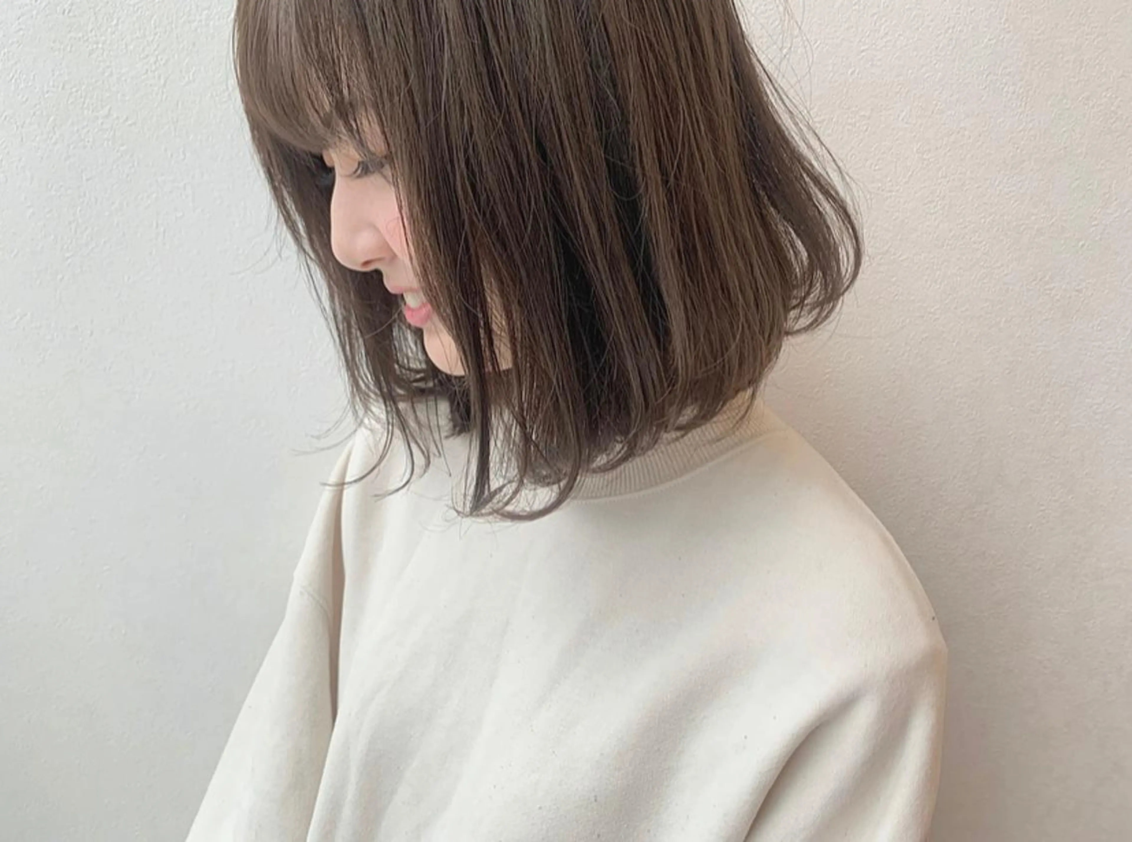 ミディアム カラー ベージュカラー ボブ カット ヘアカラー トリートメント 透明感♡︎♡︎ 佐々木早苗のヘアスタイル