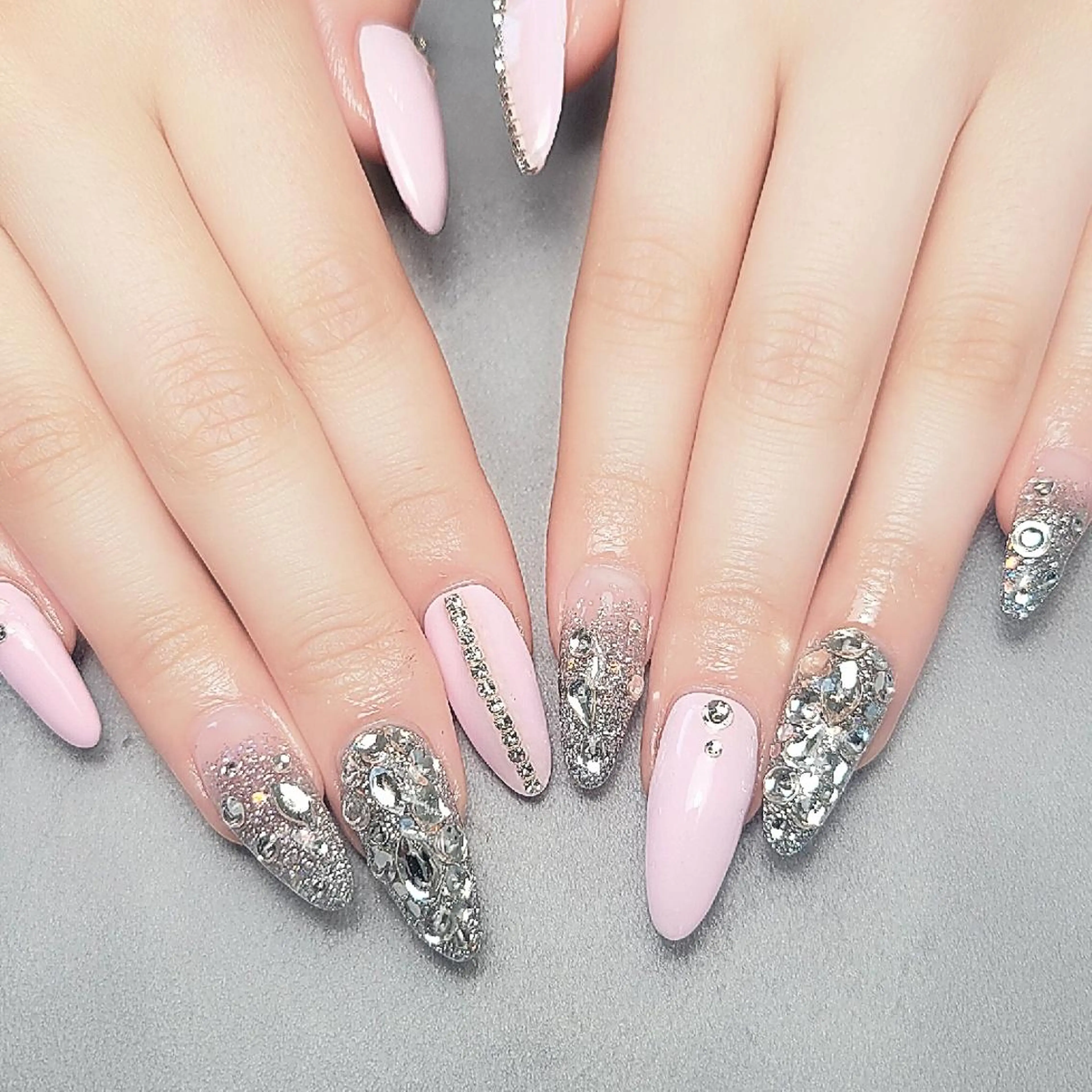 ロング ハンドネイル MU5-nail 金山ネイルサロンのネイルデザイン