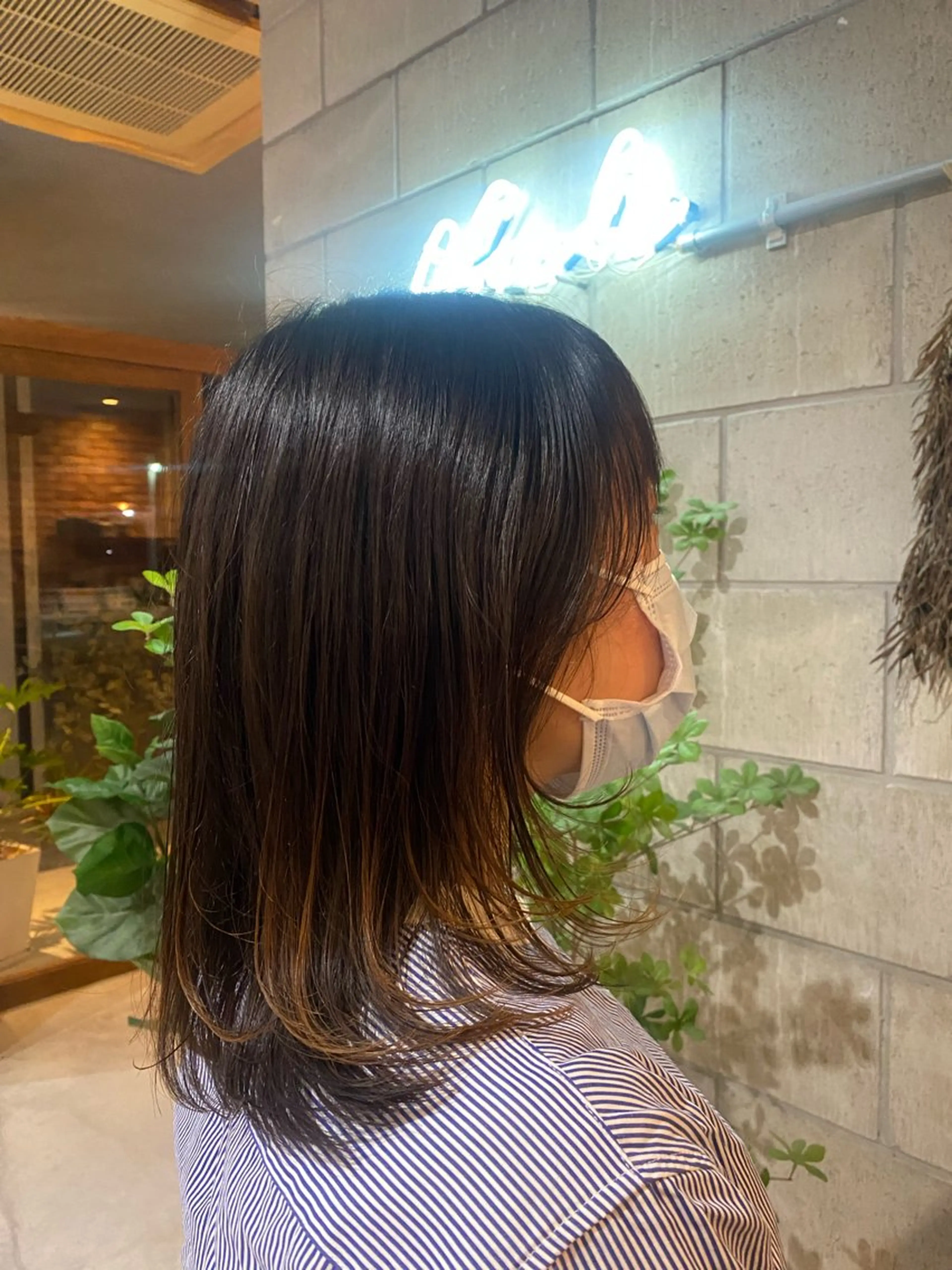 ミディアム 艶髪・透明感カラー・ 韓国ヘア・Yuriのヘアスタイル