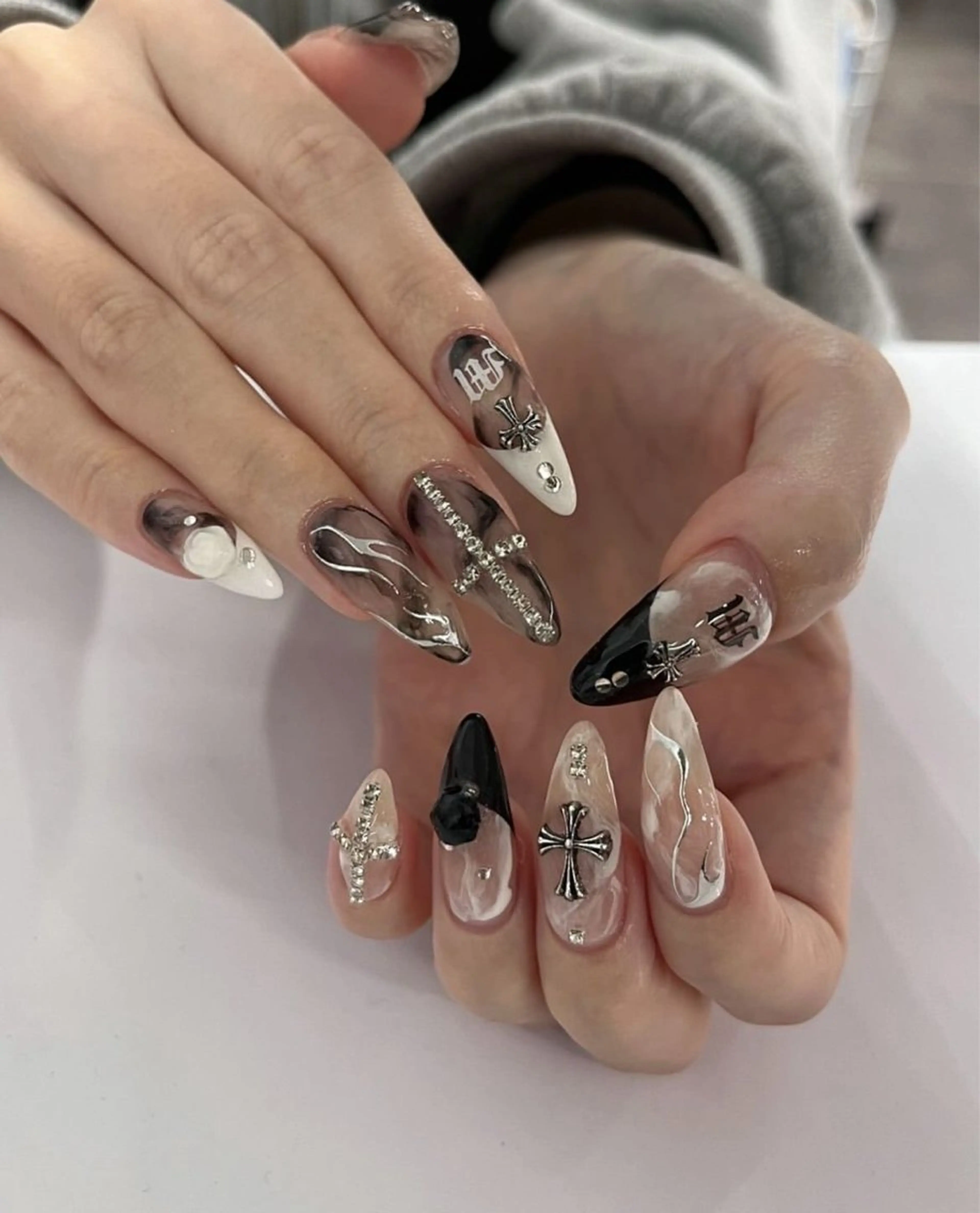 ネイル アートネイル オーロラネイル ブルー チークネイル フットネイル ハンドネイル NICY NAIL所属・NICY NAIL 池袋のネイルデザイン