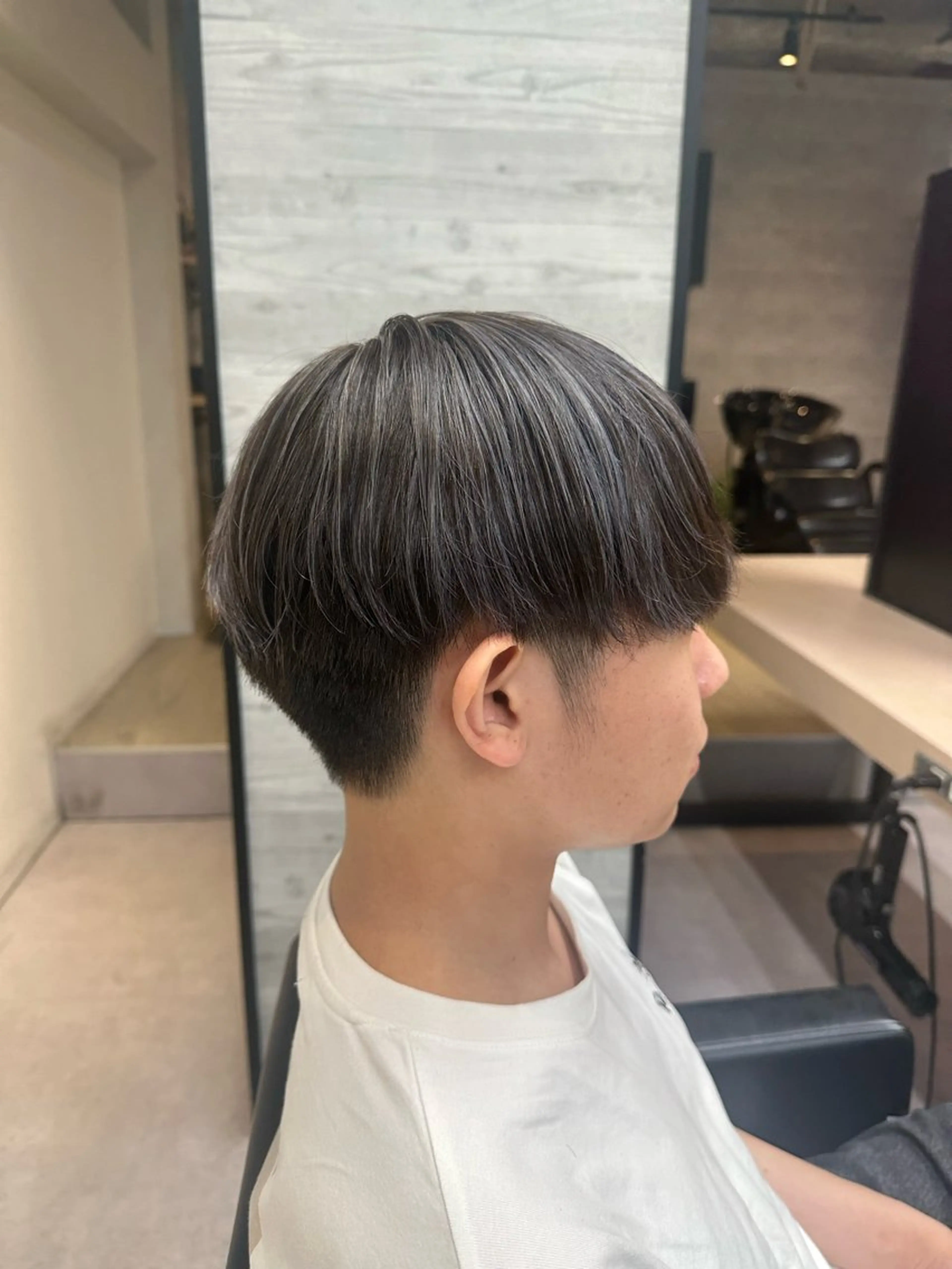 ⚜️メンズカット＋3Dハイライト(ケアブリーチ＋ケアカラー)＋超音波トリートメント🎱の写真