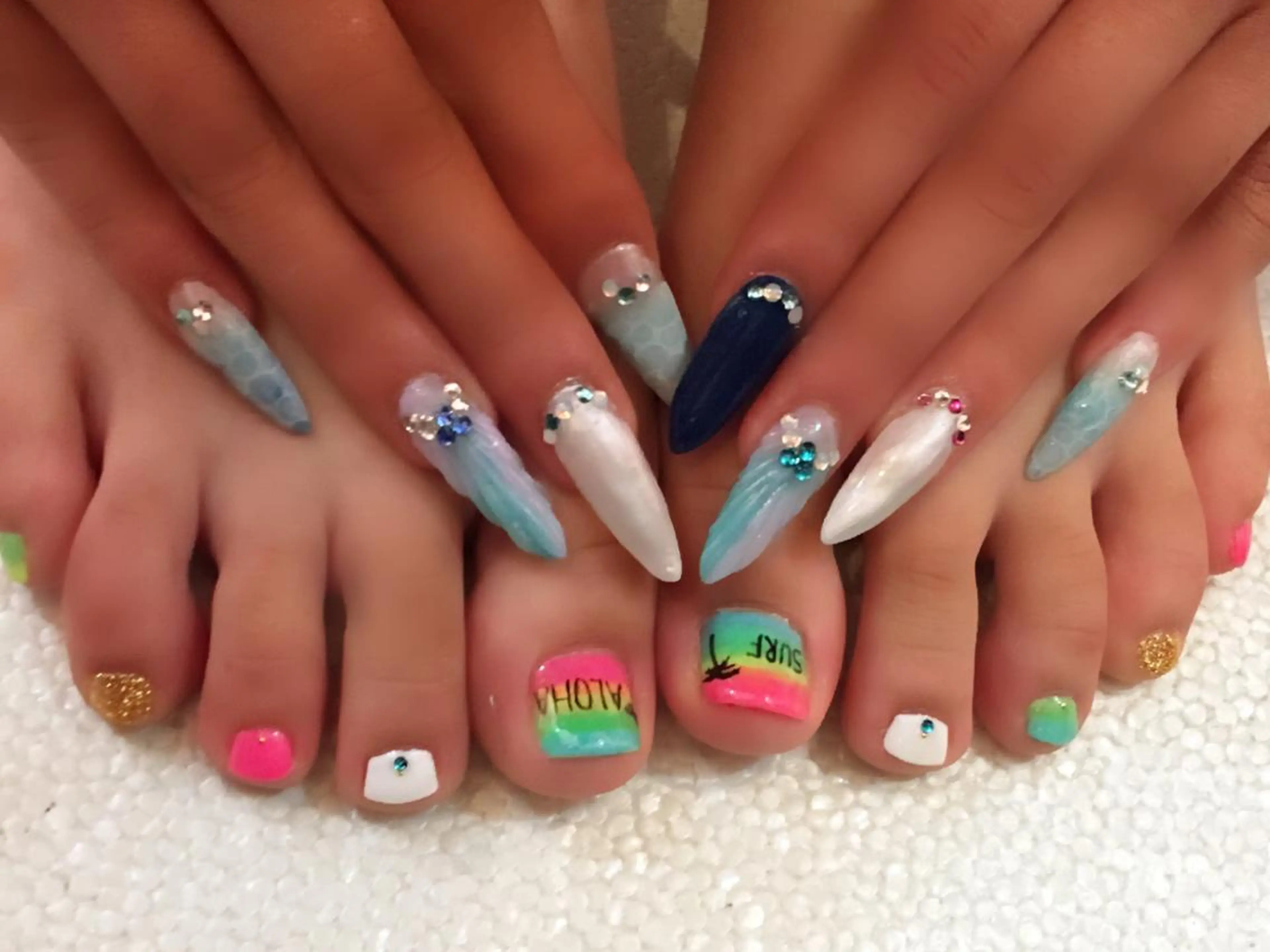 セミロング カラー パーマ ヘアアレンジ メンズ キッズ ネイル マツエク・マツパ 学生（メンズ向け） 付け放題 学生 アートネイル フットネイル NAILSGOGO shibuyaのネイルデザイン