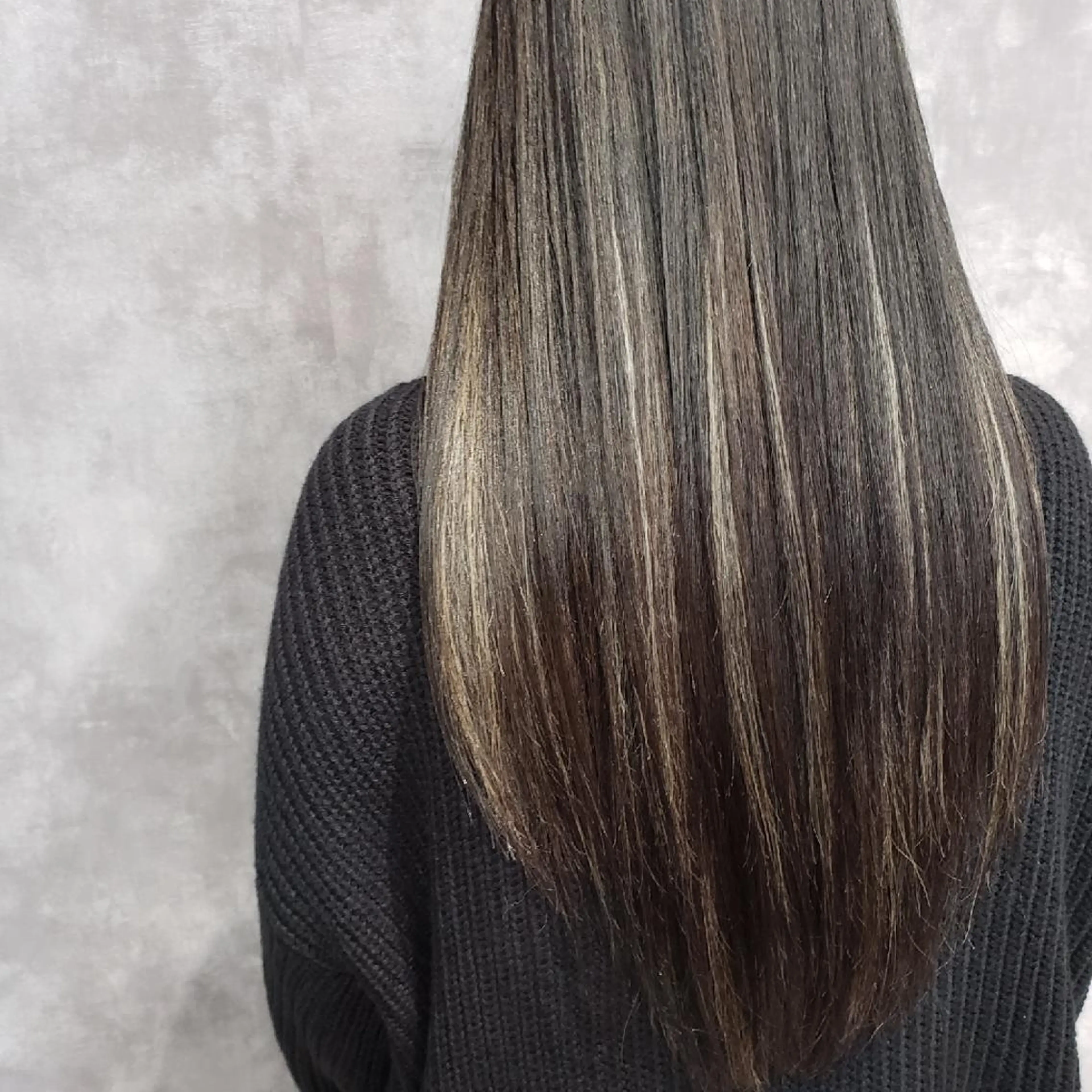 ロング カラー iloli　メニューの無い美容室所属・iloli代表　前田 雄也　のヘアスタイル