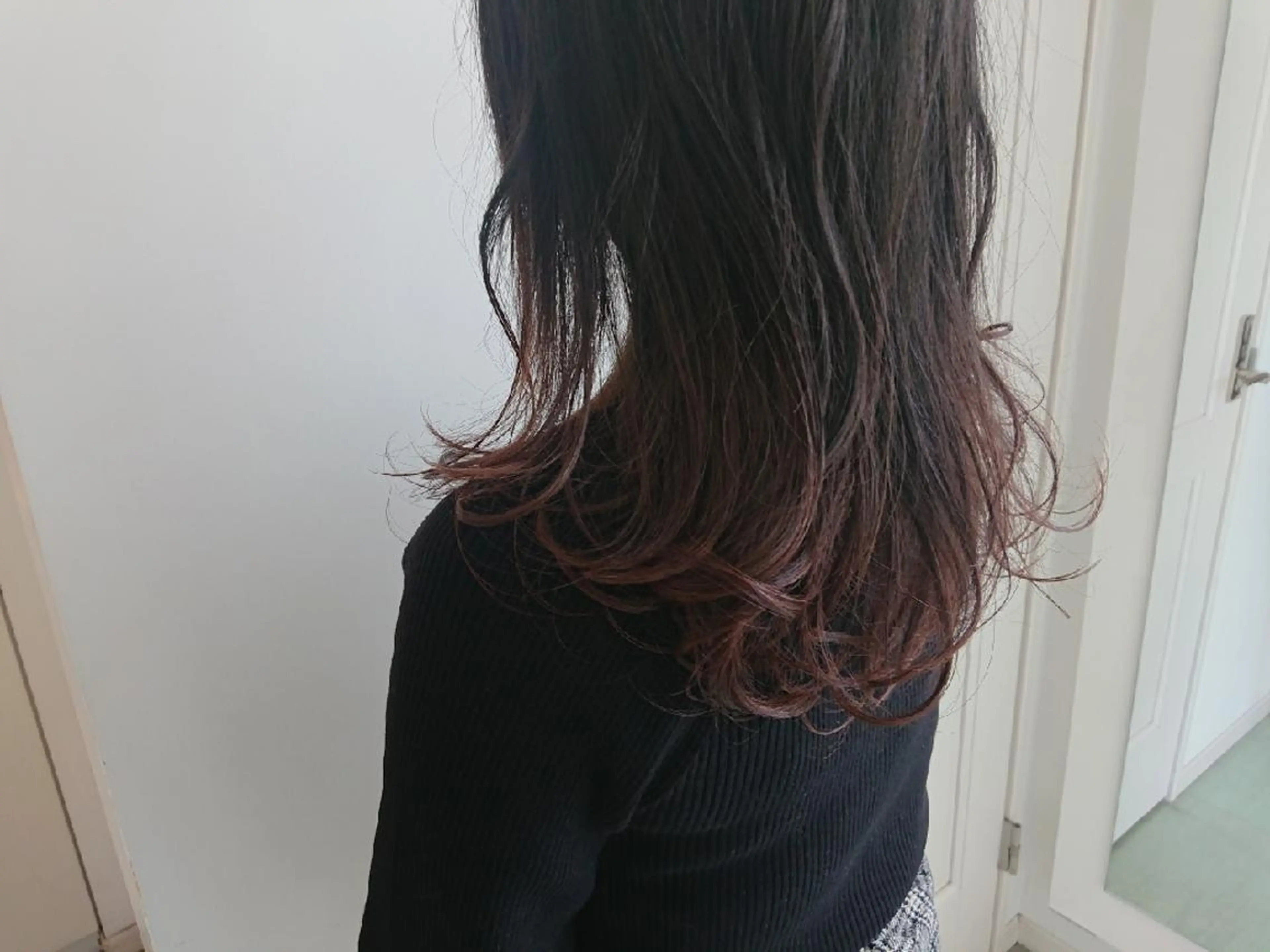 ミディアム カラー グラデーションカラー ピンクカラー 鈴木 翠のヘアスタイル