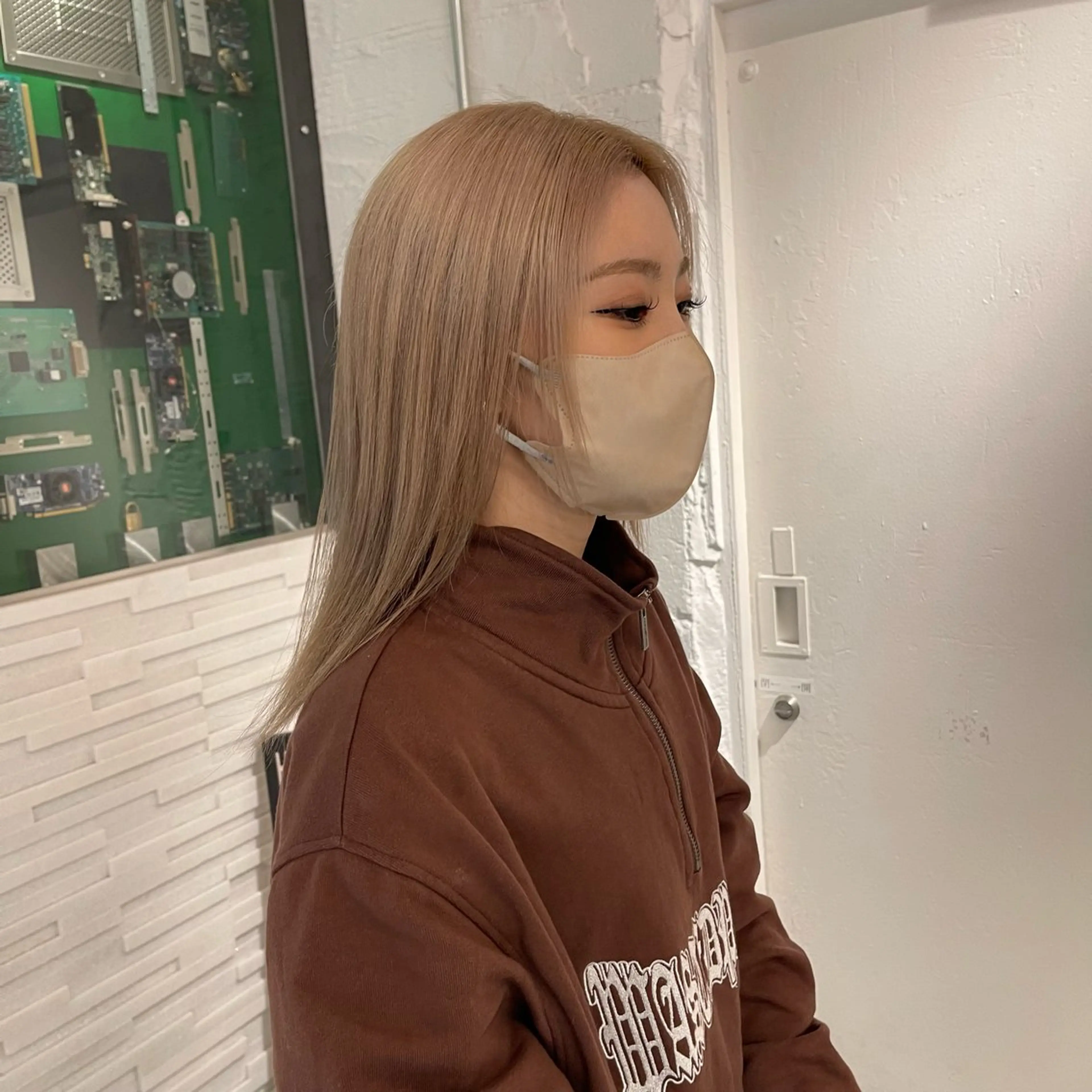 ミディアム カラー ヘアカラー トリートメント lunty miichiのヘアスタイル