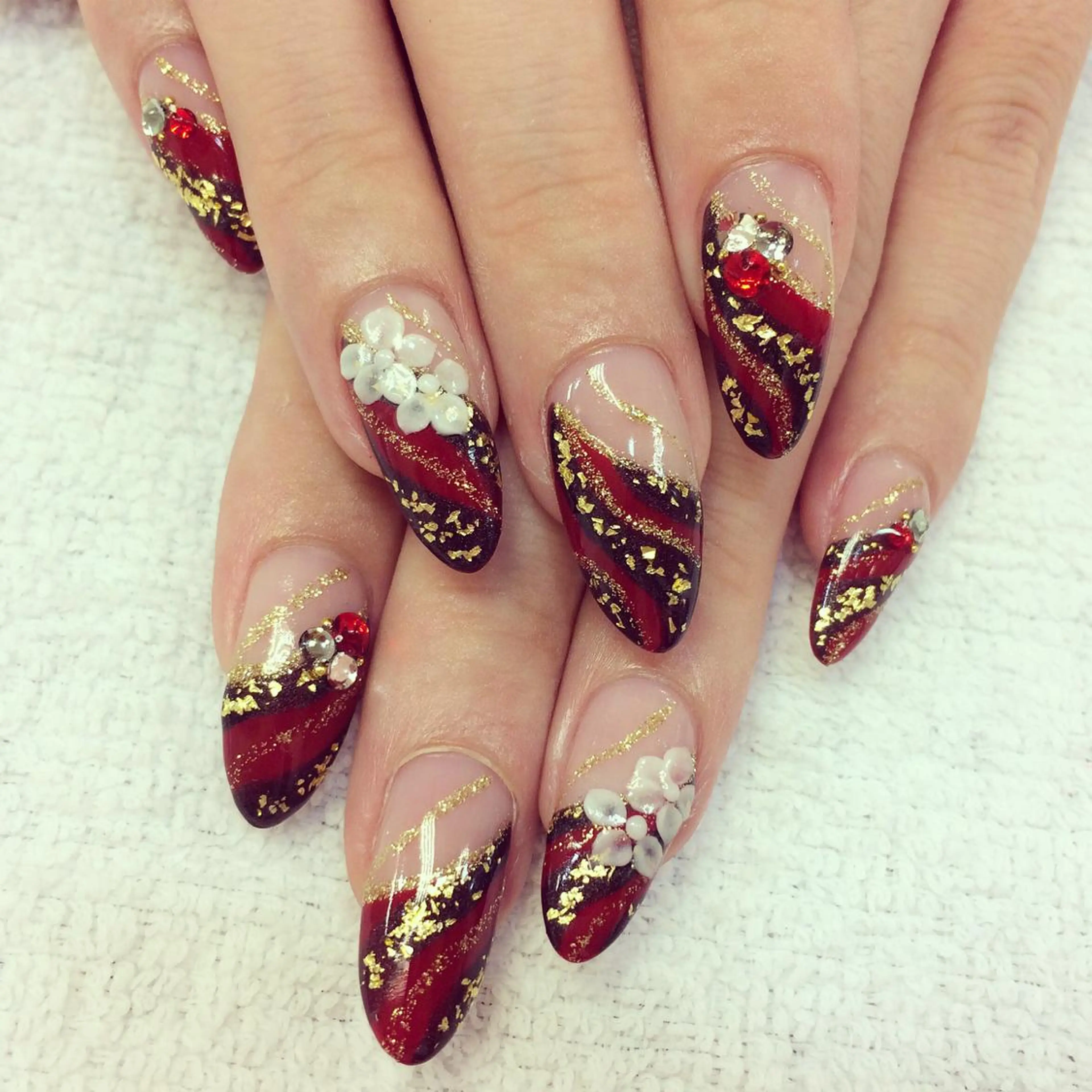 ネイル 成人式 maison　opus所属・nailartist lisaのネイルデザイン