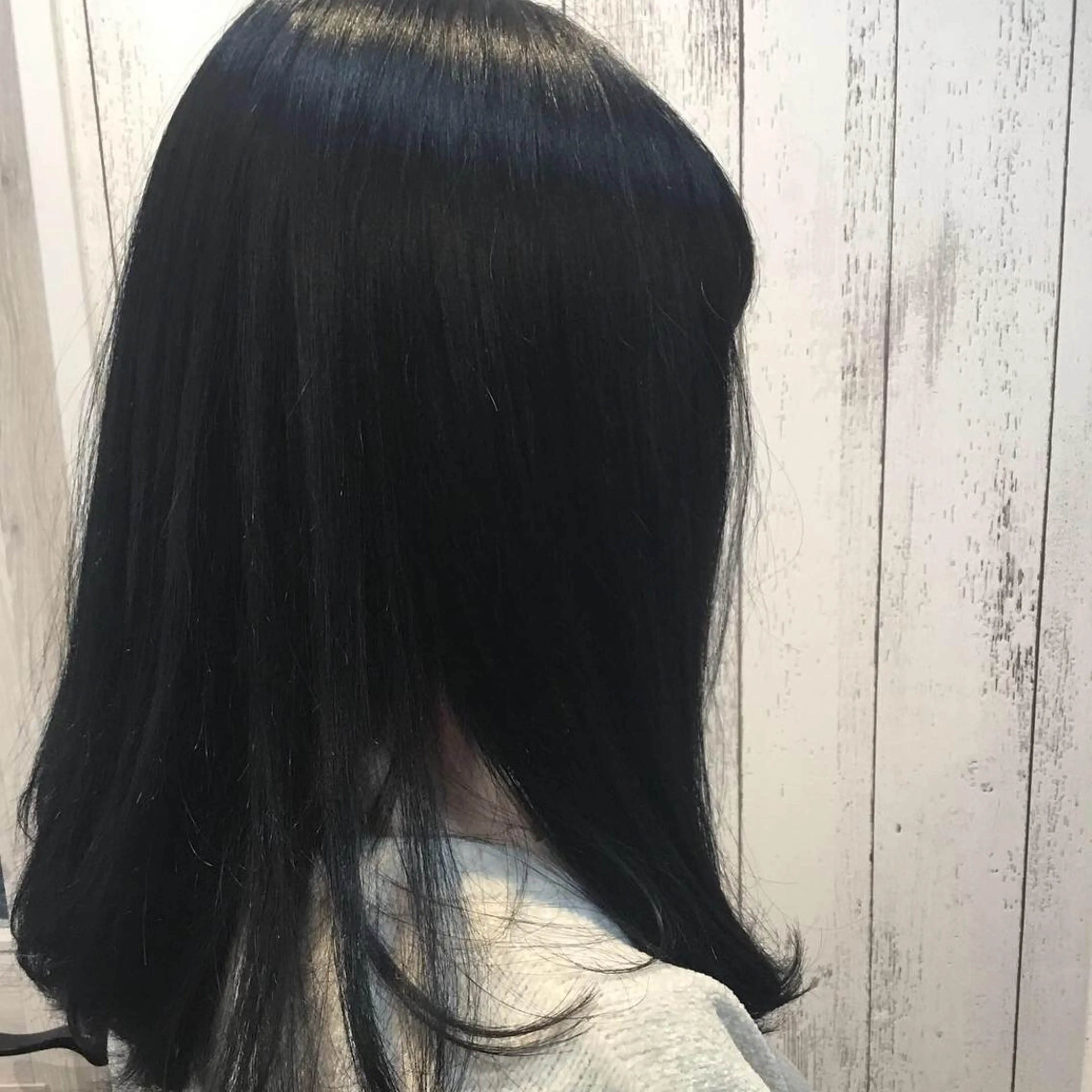 ミディアム カラー 金崎 新吾のヘアスタイル