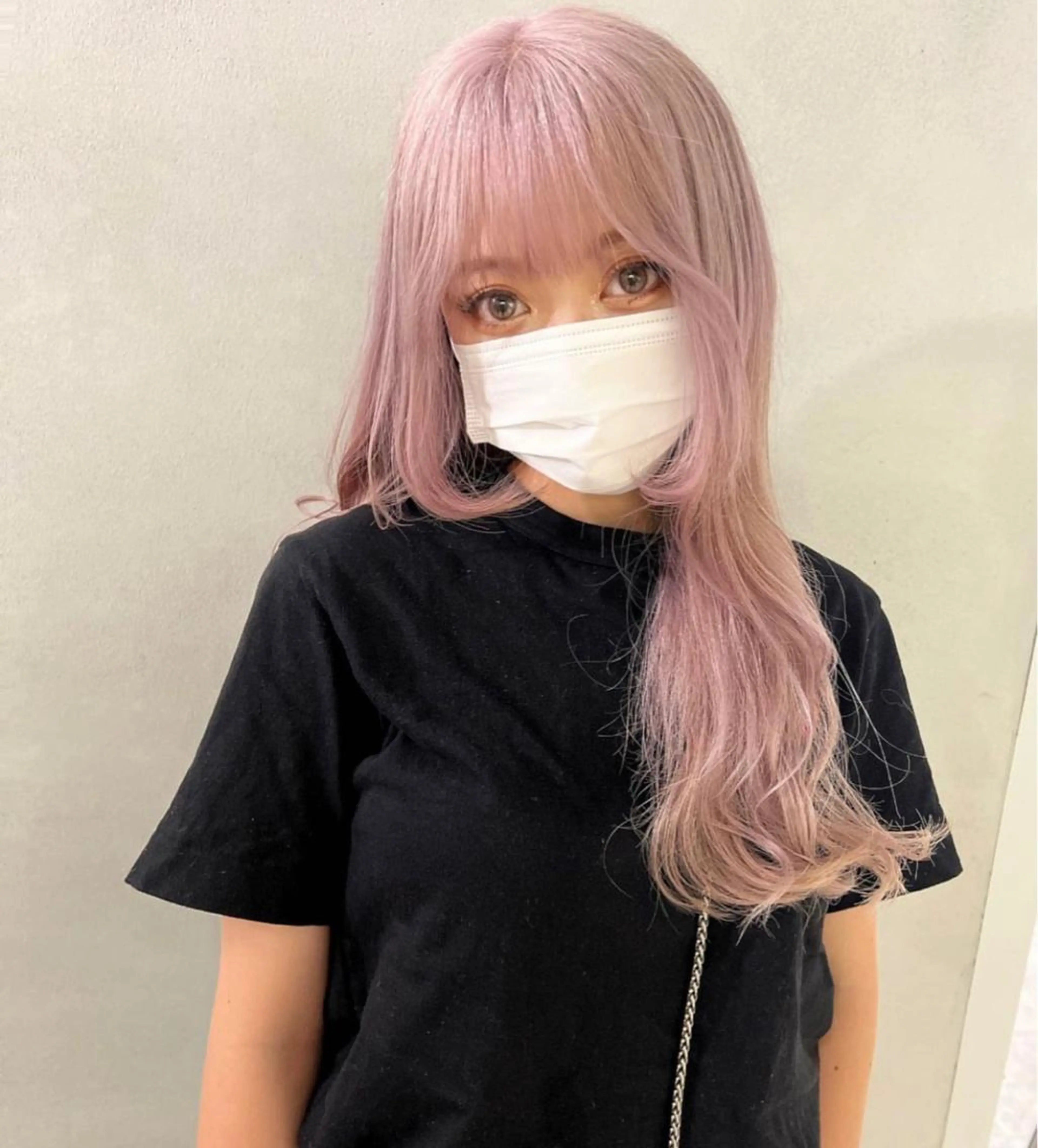 セミロング カラー ブリーチ ピンクカラー ヘアカラー 心斎橋/ブリーチ minamiのヘアスタイル