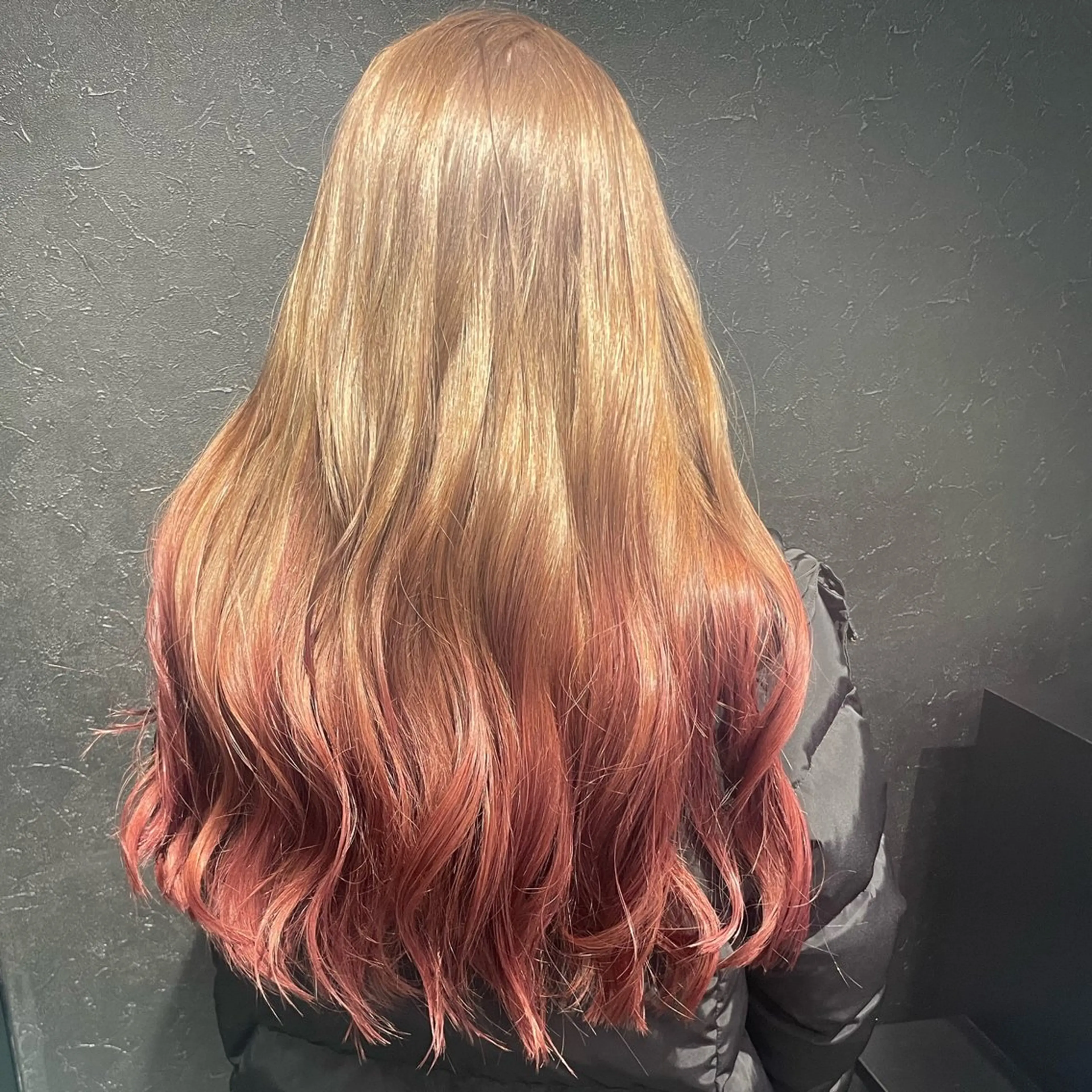 「グラデーションカラー+トリートメント」🩶🩶の写真