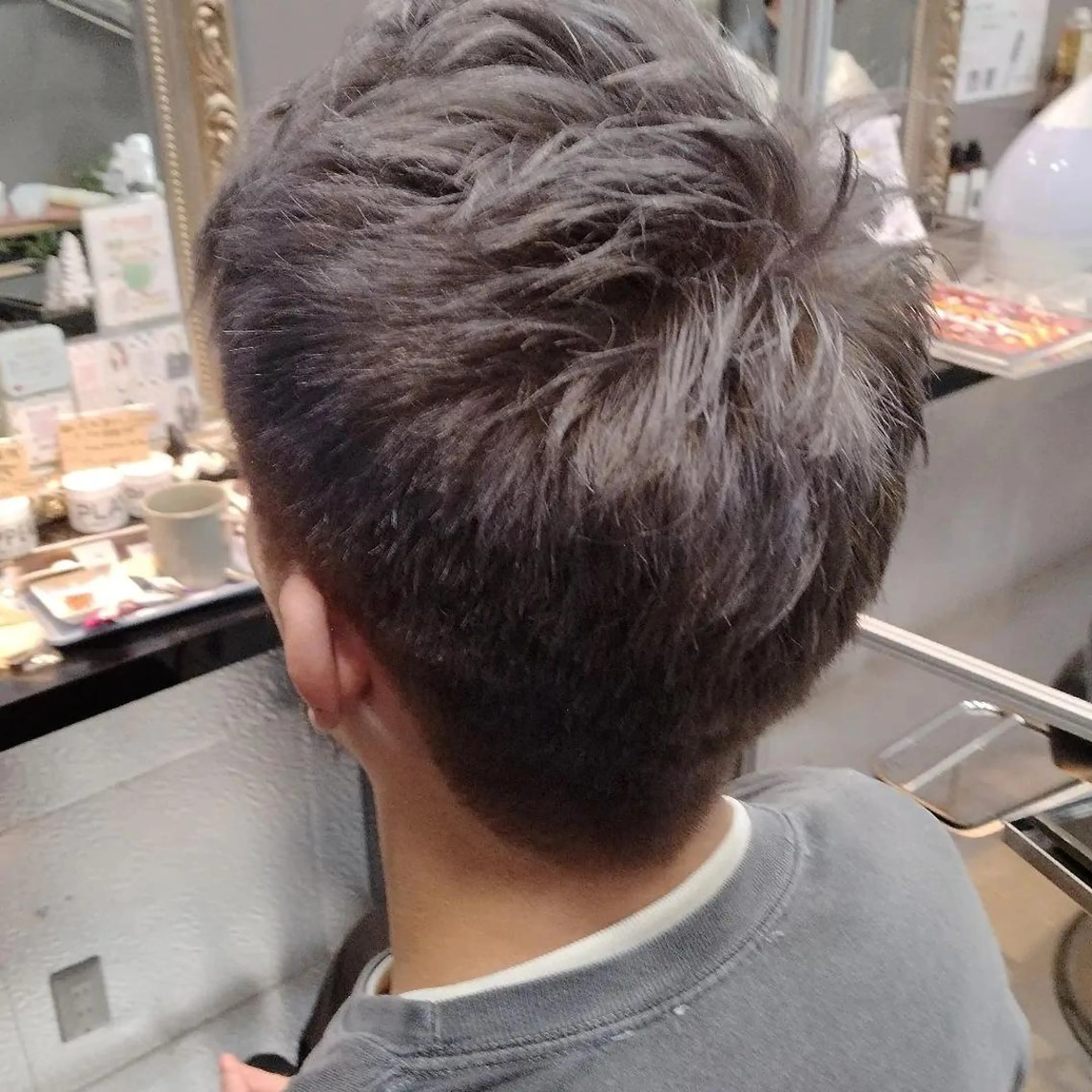 ショート カラー パーマ メンズ キッズ マツエク・マツパ 子どものヘアアレンジ メンズバレイヤージュ アッシュ バレイヤージュ ダブルカラー sara 荒井店のヘアスタイル