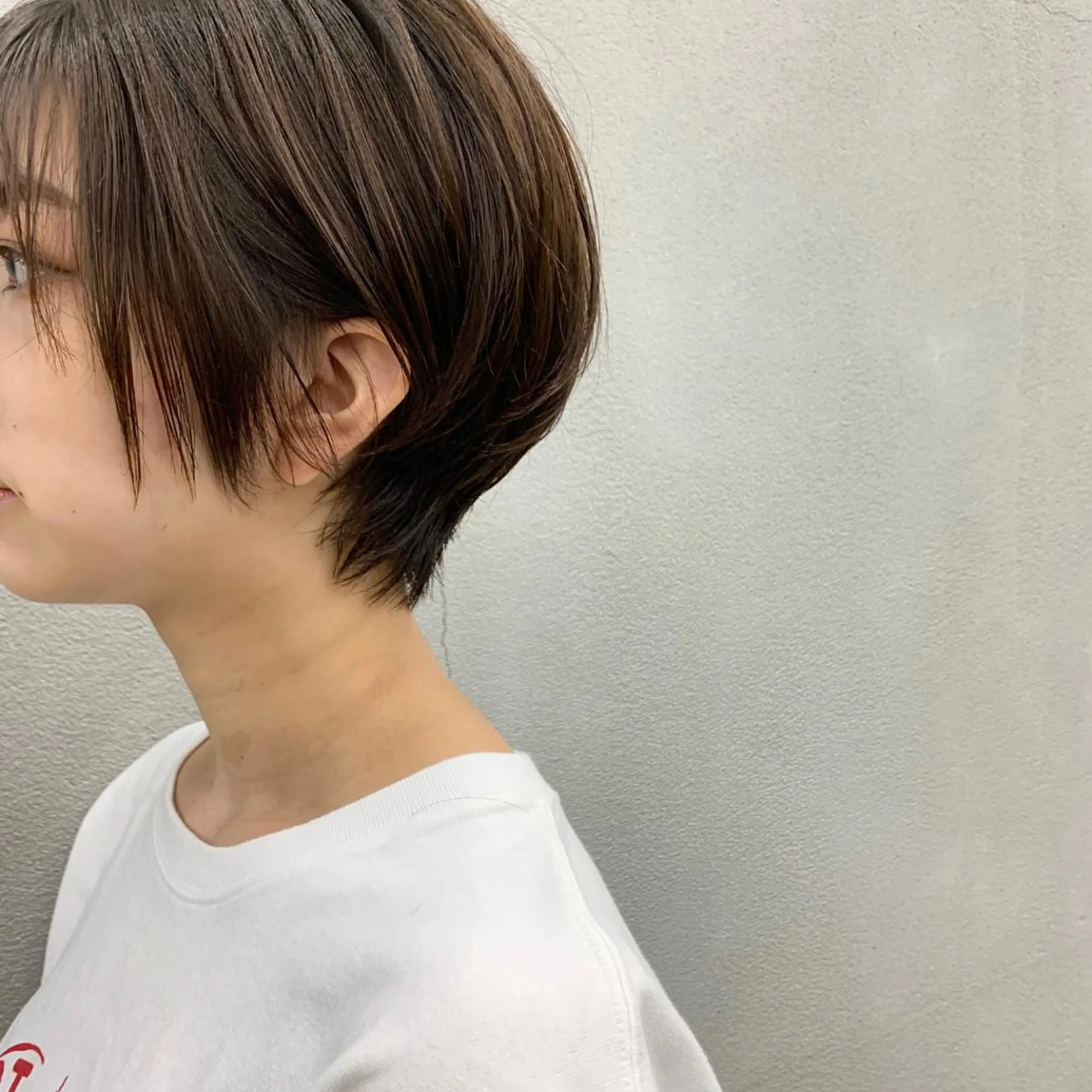 ショート カラー くびれヘア ショートヘア カット お顔まわりカット🌱 emo.村松泉綺のヘアスタイル