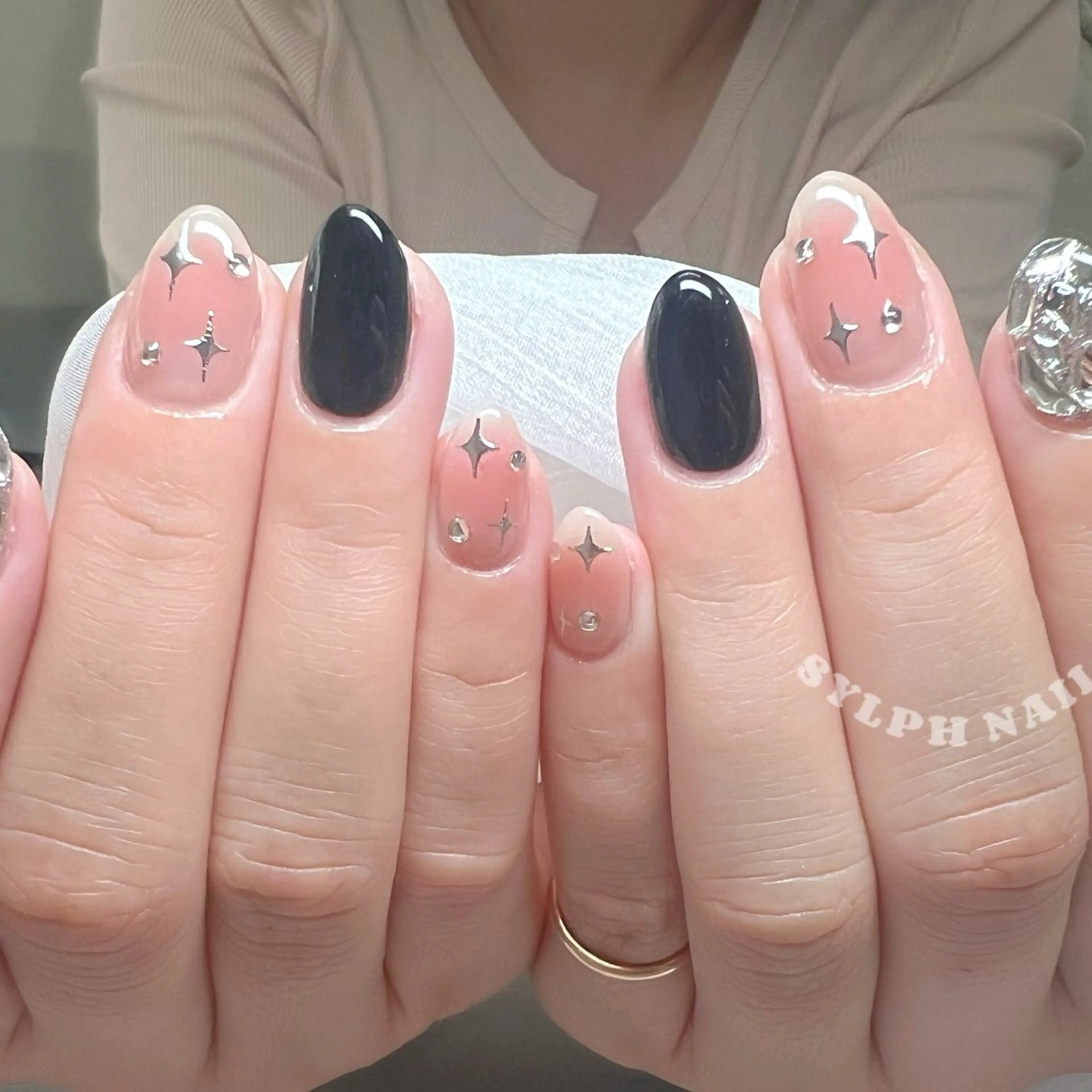 ネイル ハンドネイル Trend Nail シルフのネイルデザイン