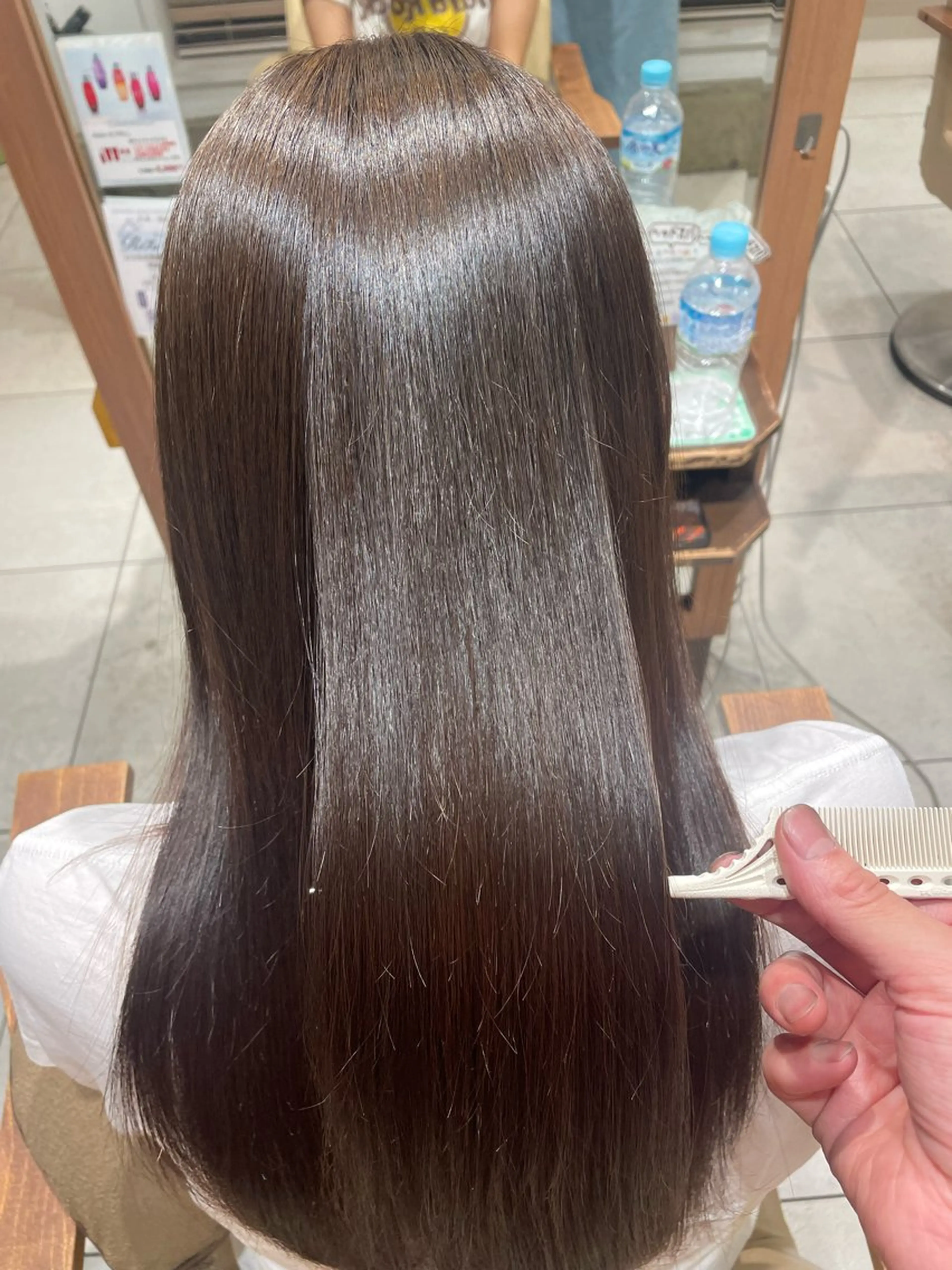 ロング カラー ヘアカラー ズール稲田堤所属・足立 初葉のヘアスタイル