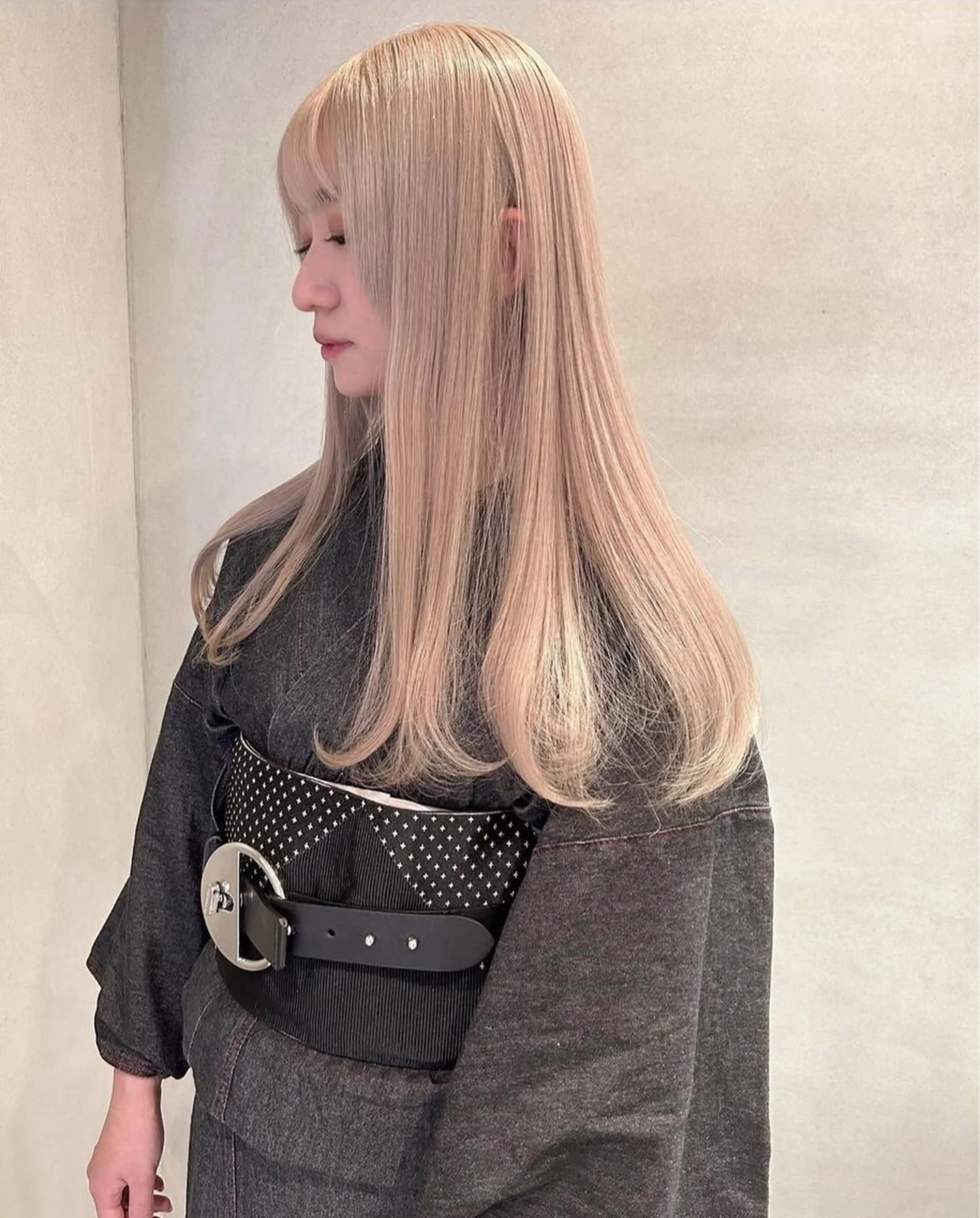 ロング カラー ヘアカラー トリートメント pele 梅田所属・PELEハイトーン shinobuのヘアスタイル