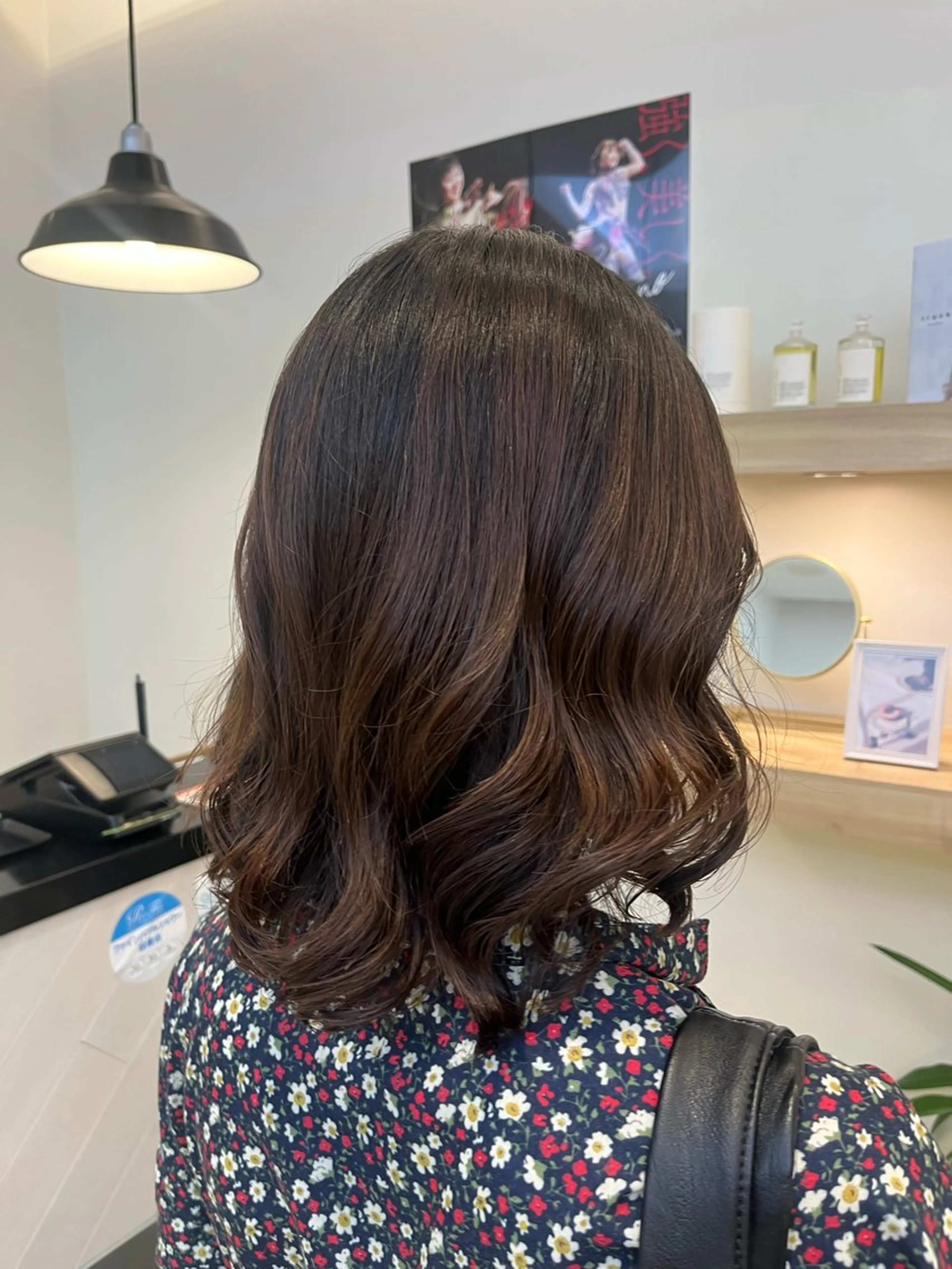 ミディアム カット パーマ コテ巻き風パーマ🫧 麻尋のヘアスタイル