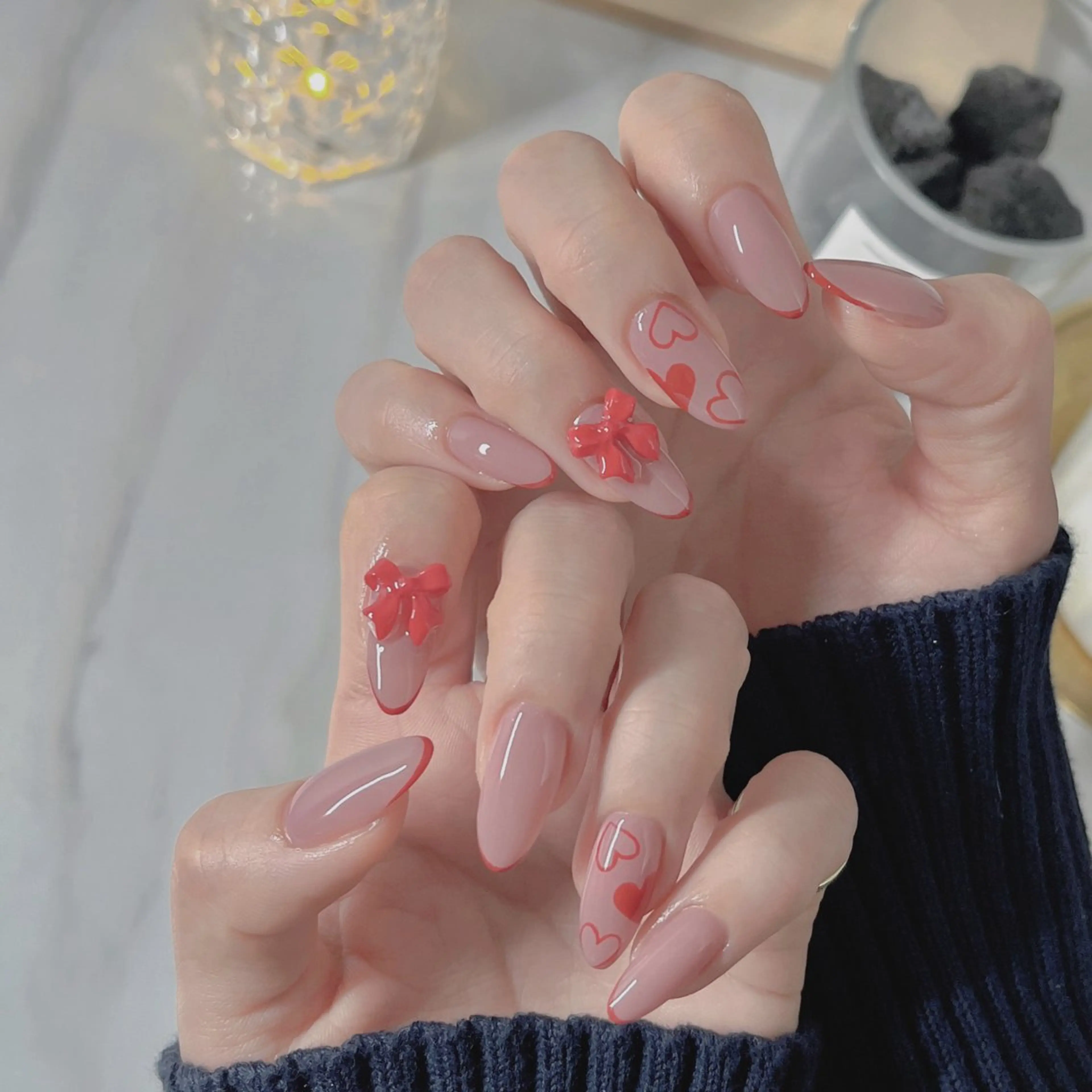 ネイル フットネイル フレンチネイル ジェルネイル ハート ラメ(グリッター) ハンドネイル NEO Beauty Salon所属・𝐍𝐄𝐎 𝐉𝐔𝐑𝐈のネイルデザイン