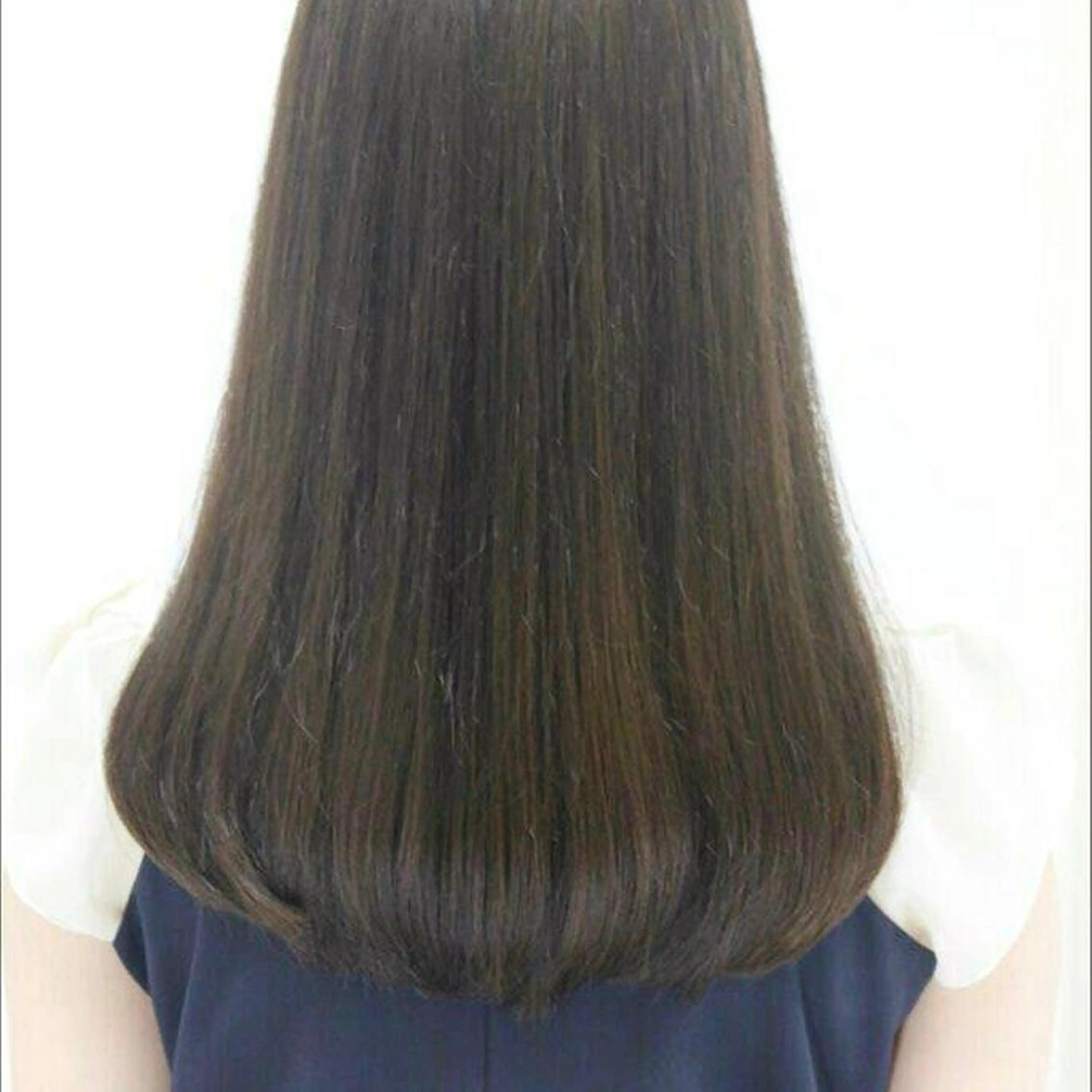ロング カラー アッシュ イルミナカラー 永岡 鉄平のヘアスタイル