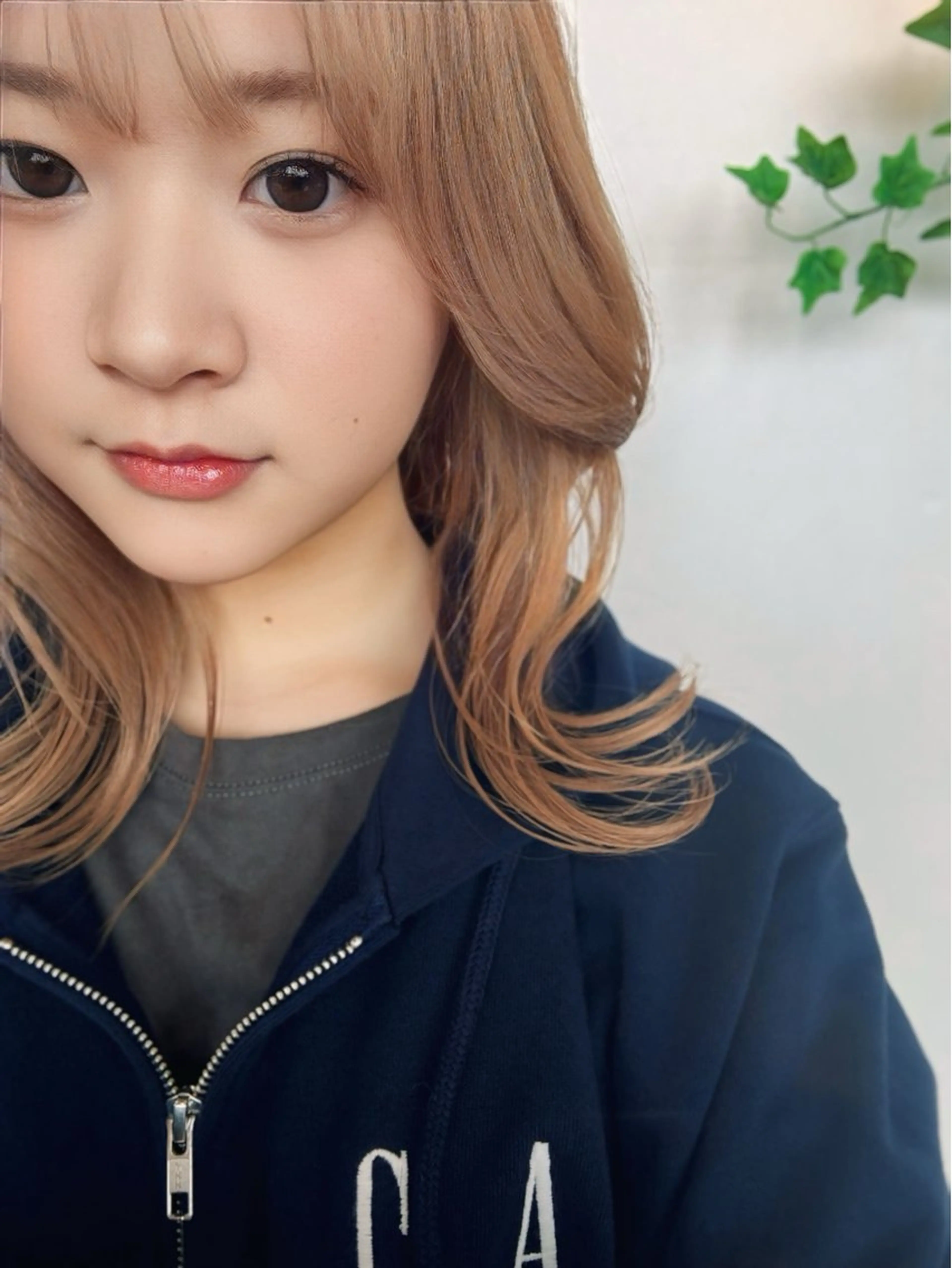 ミディアム カラー ヘアカラー トリートメント LIFE 本店所属・ハイトーン×韓国 レイヤー/ 小林達哉のヘアスタイル