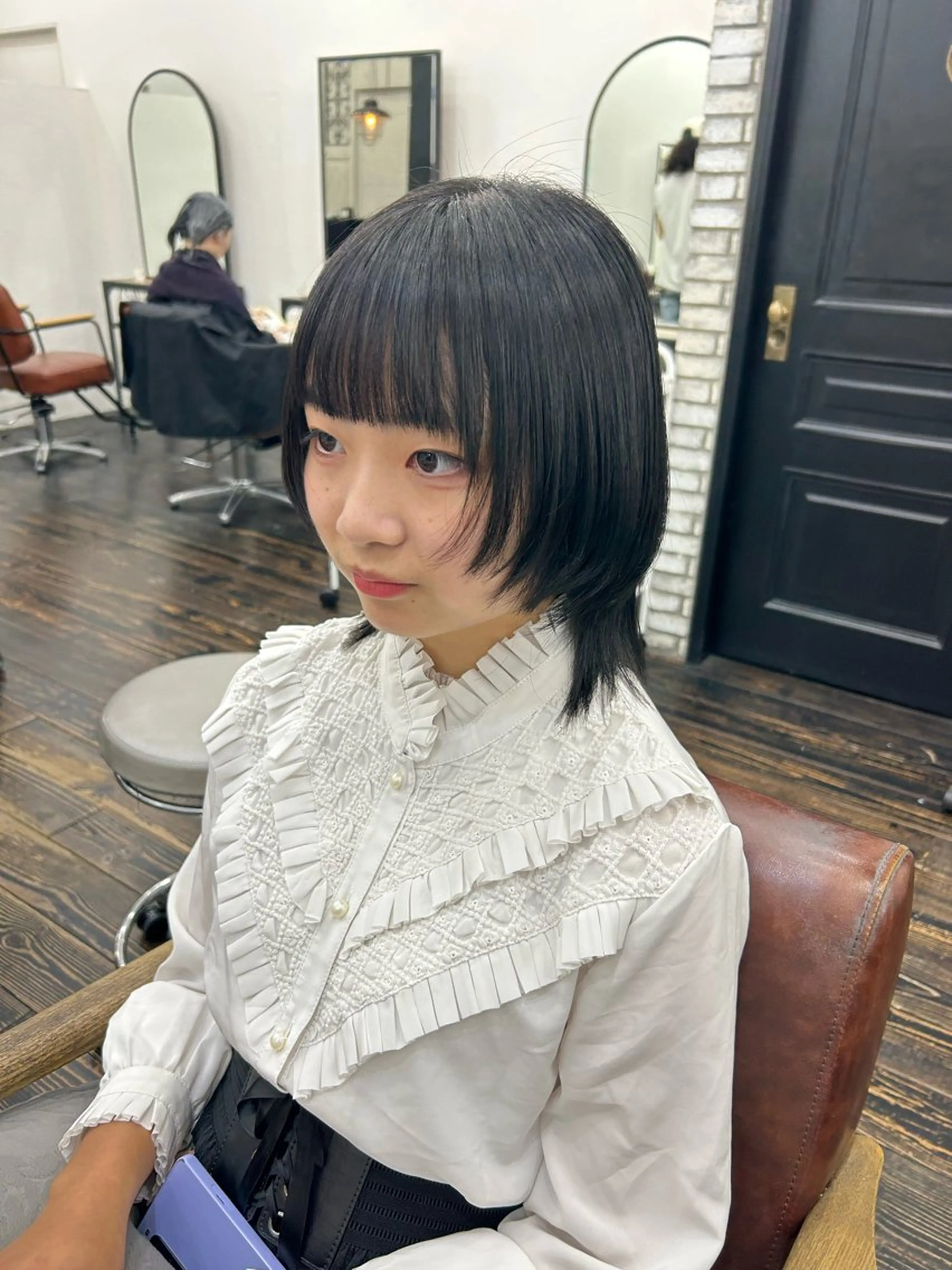 ミディアム 縮毛矯正 レイヤーカット韓国 暖色⭐︎KANAKOのヘアスタイル