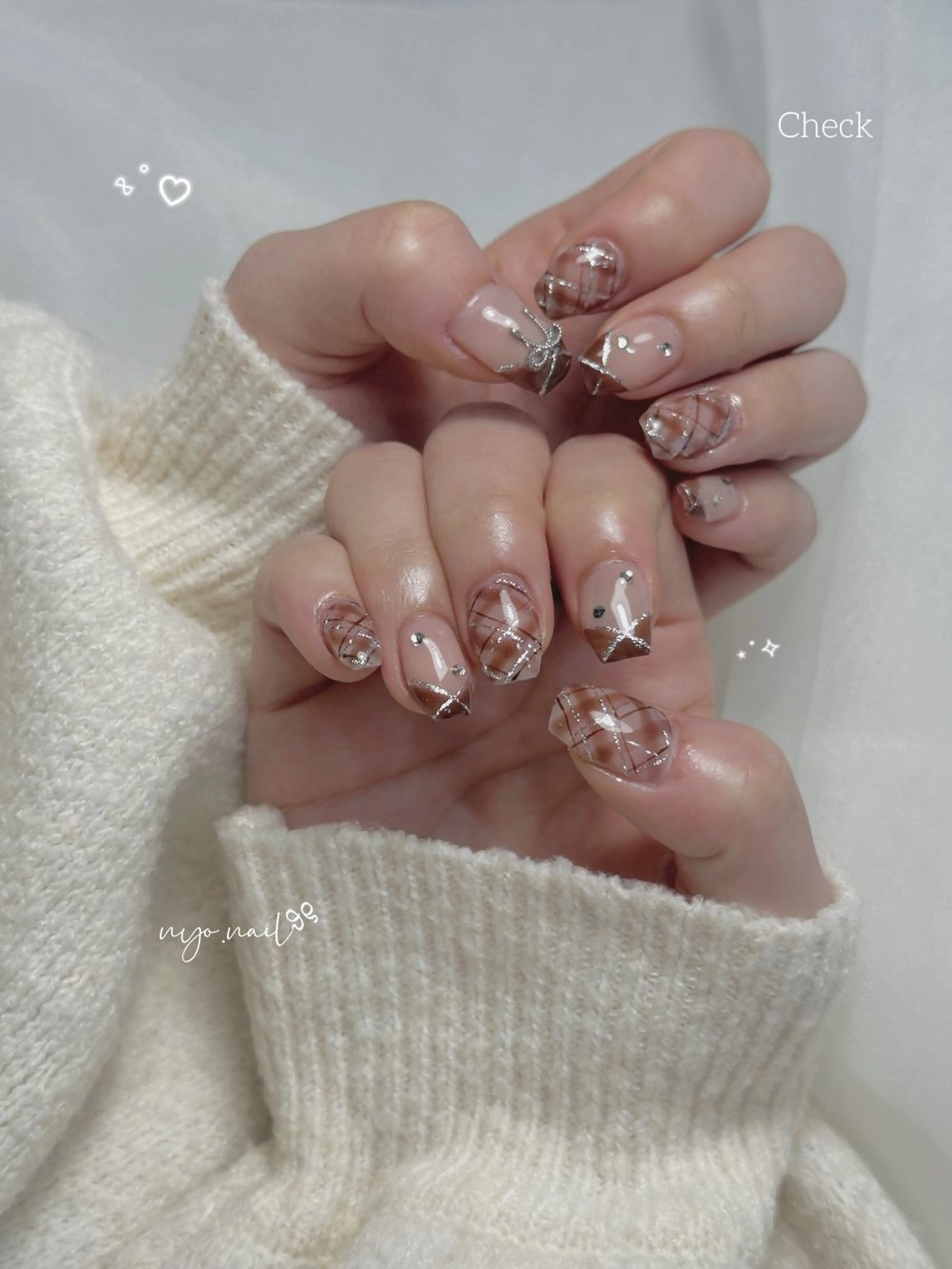 ネイル ハンドネイル 🩵ニヨ ネイル ☁️のネイルデザイン