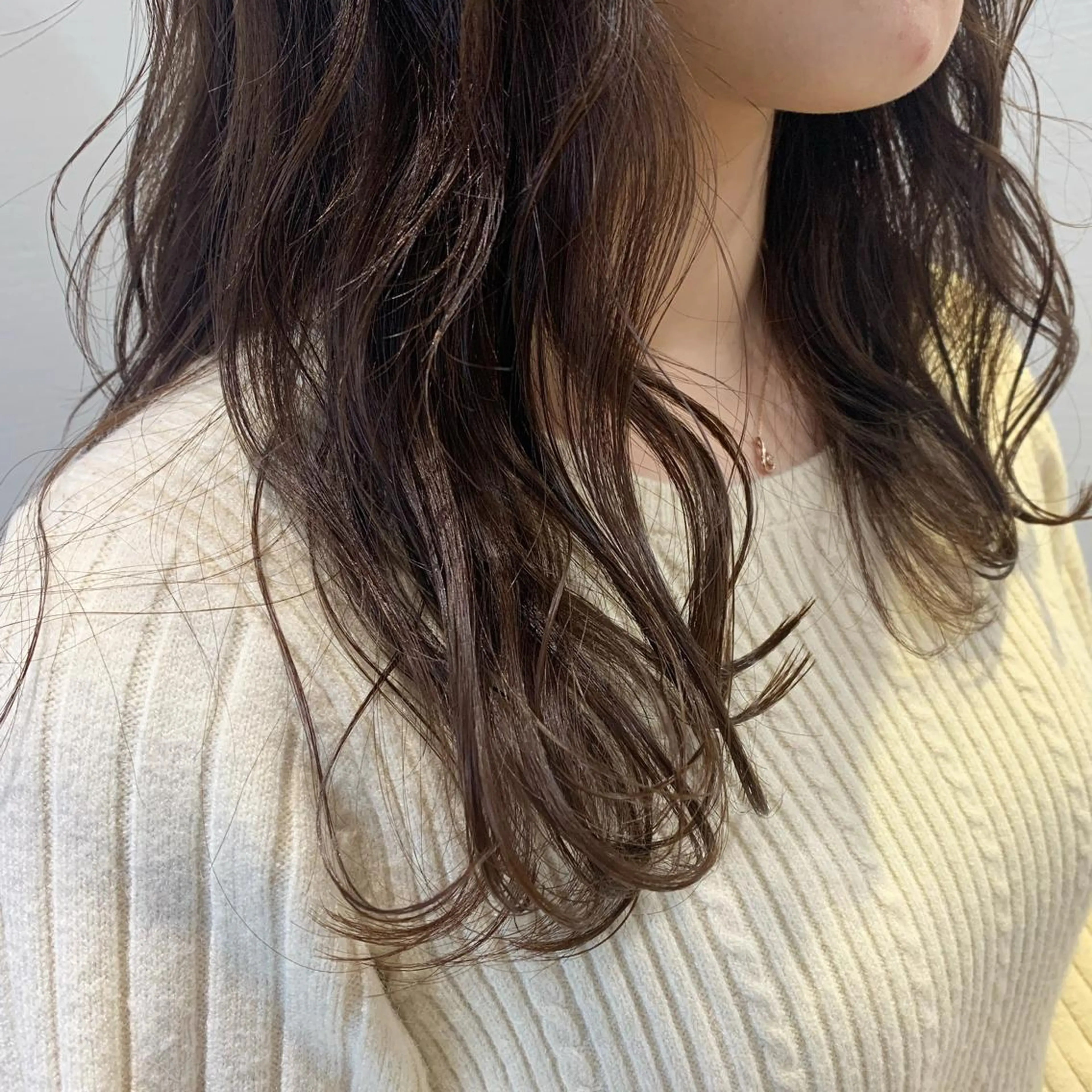 ロング カット ヘアカラー トリートメント 【Uneユヌ】菊地 春那のヘアスタイル