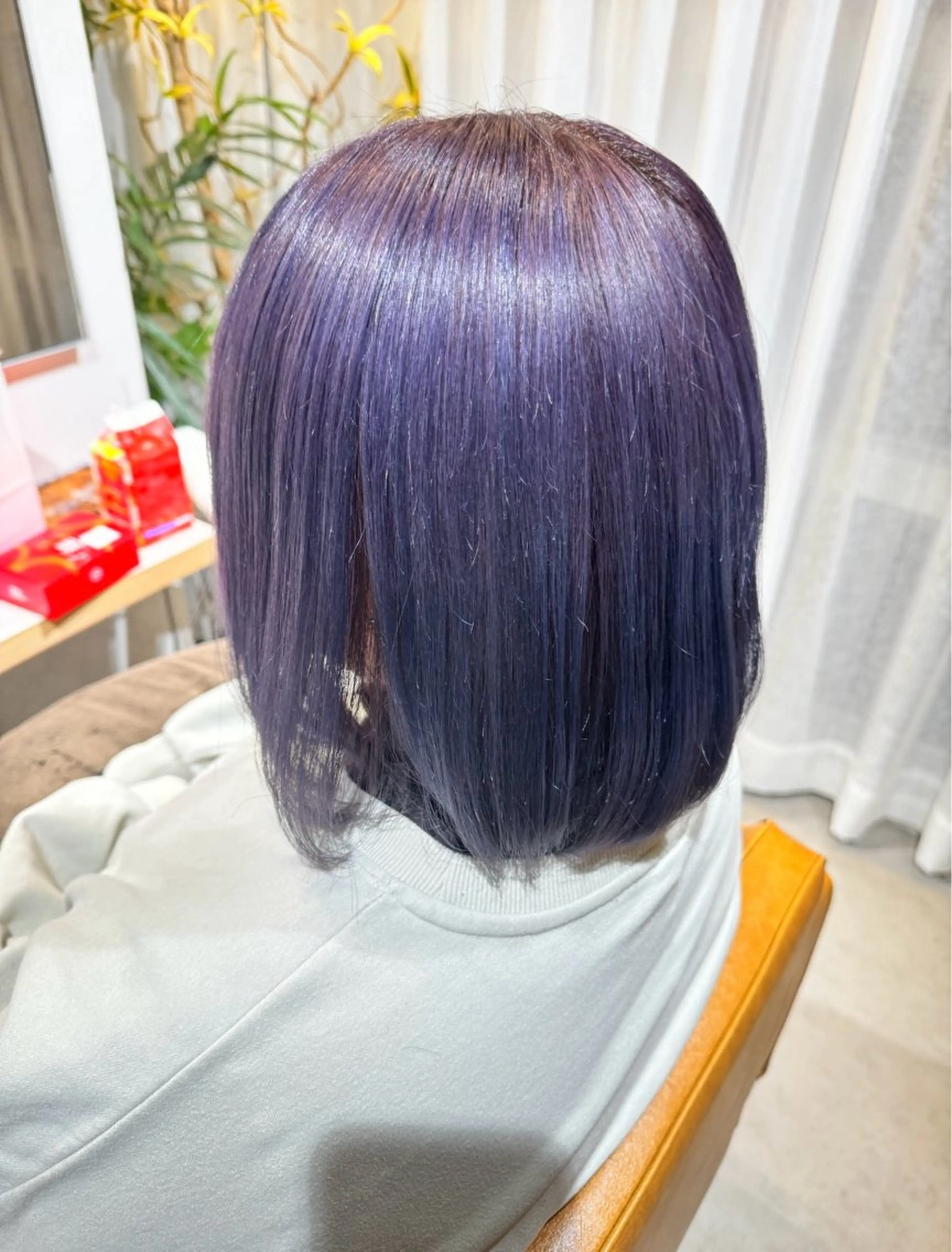 ショート カラー ブリーチ 透明感カラー ラベンダーカラー 中山 涼華のヘアスタイル