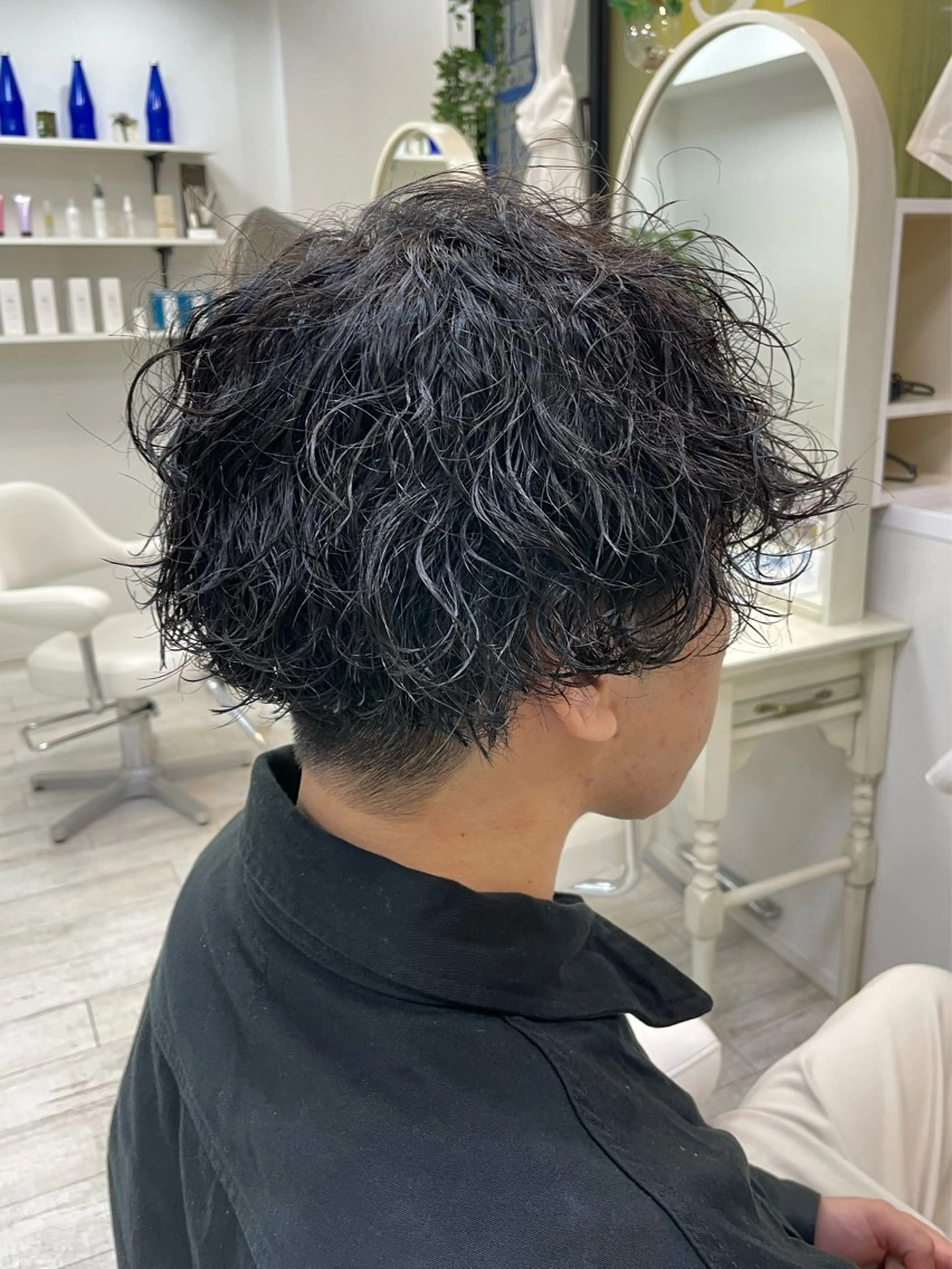ショート カット パーマ 新籾 尚哉のヘアスタイル