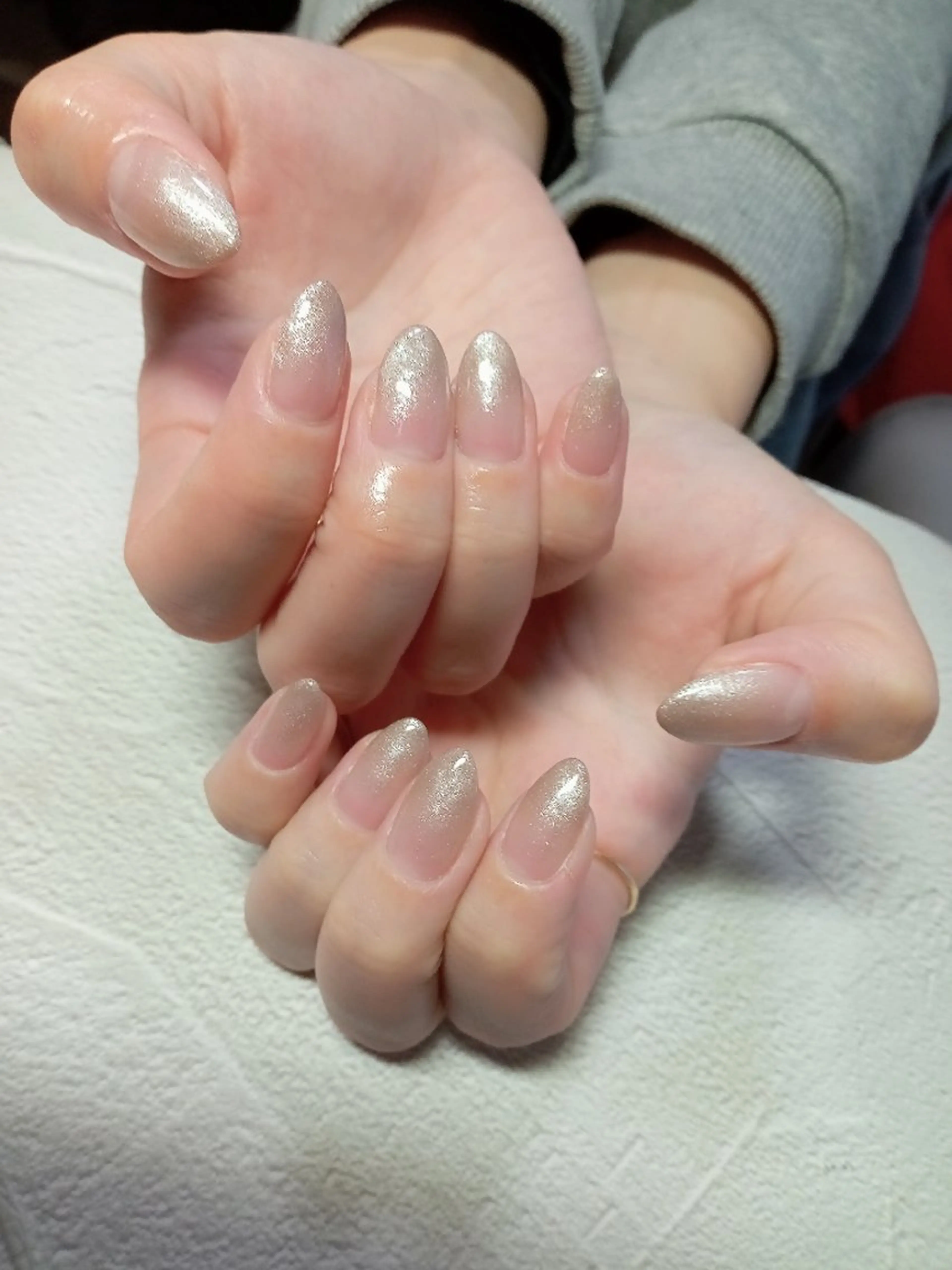 ネイル グラデーション ハート キラキラネイル マグネットネイル ビー玉ネイル ハンドネイル flure de neige yukiのネイルデザイン