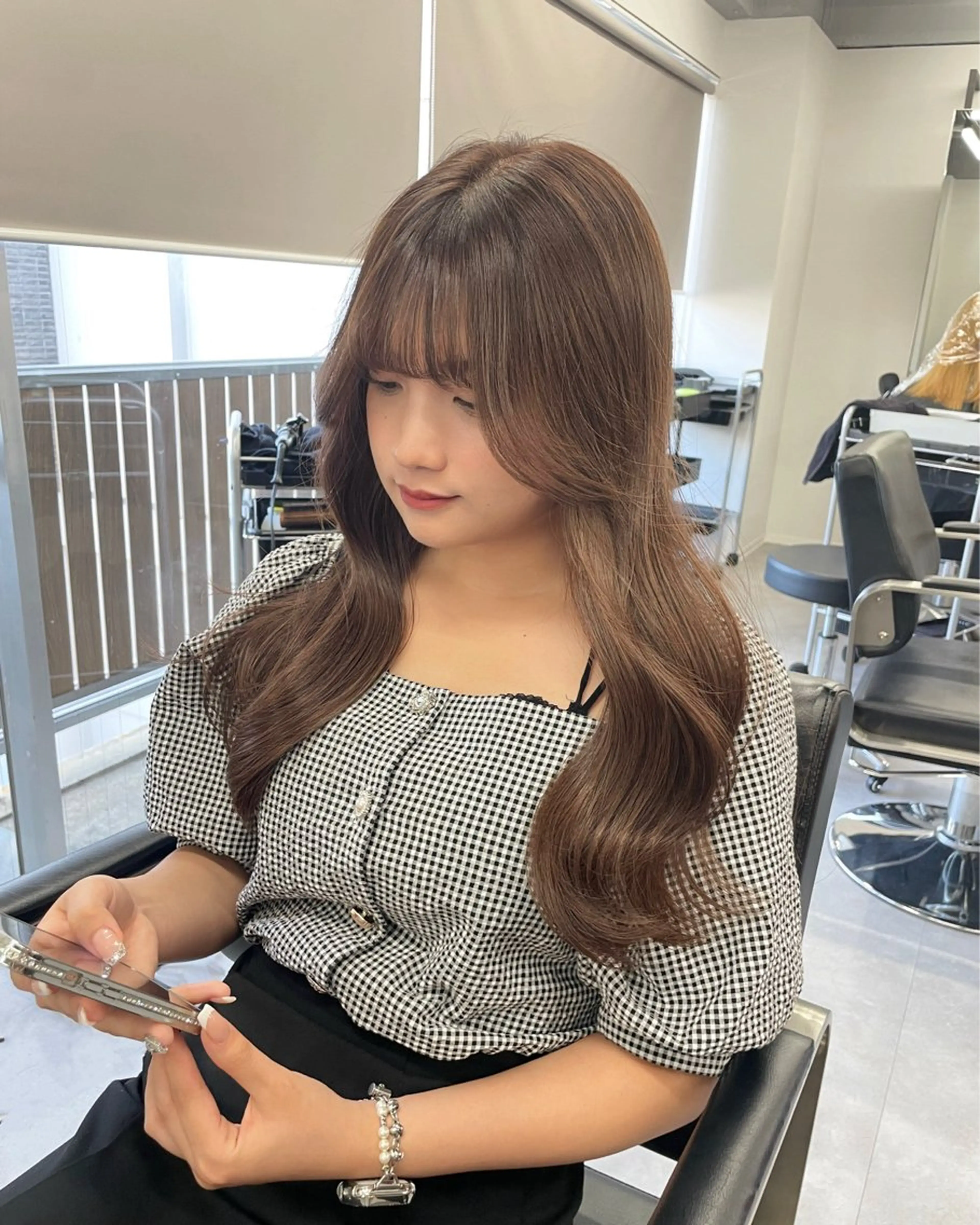 ロング カラー ヘアカラー ミルクティーベージュ ❤︎レイヤー　MIAのヘアスタイル