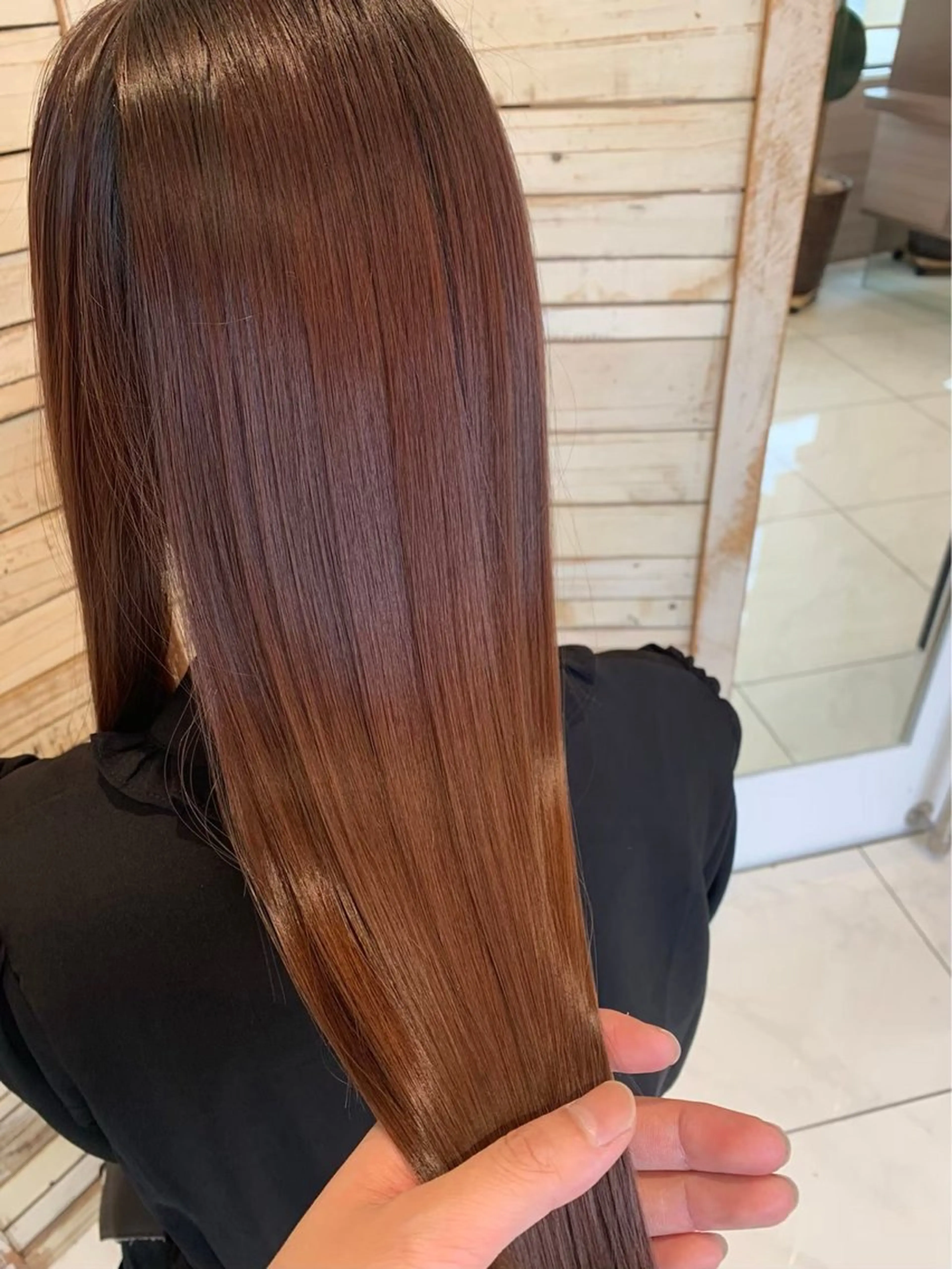 ロング 縮毛矯正 高坂 優花のヘアスタイル