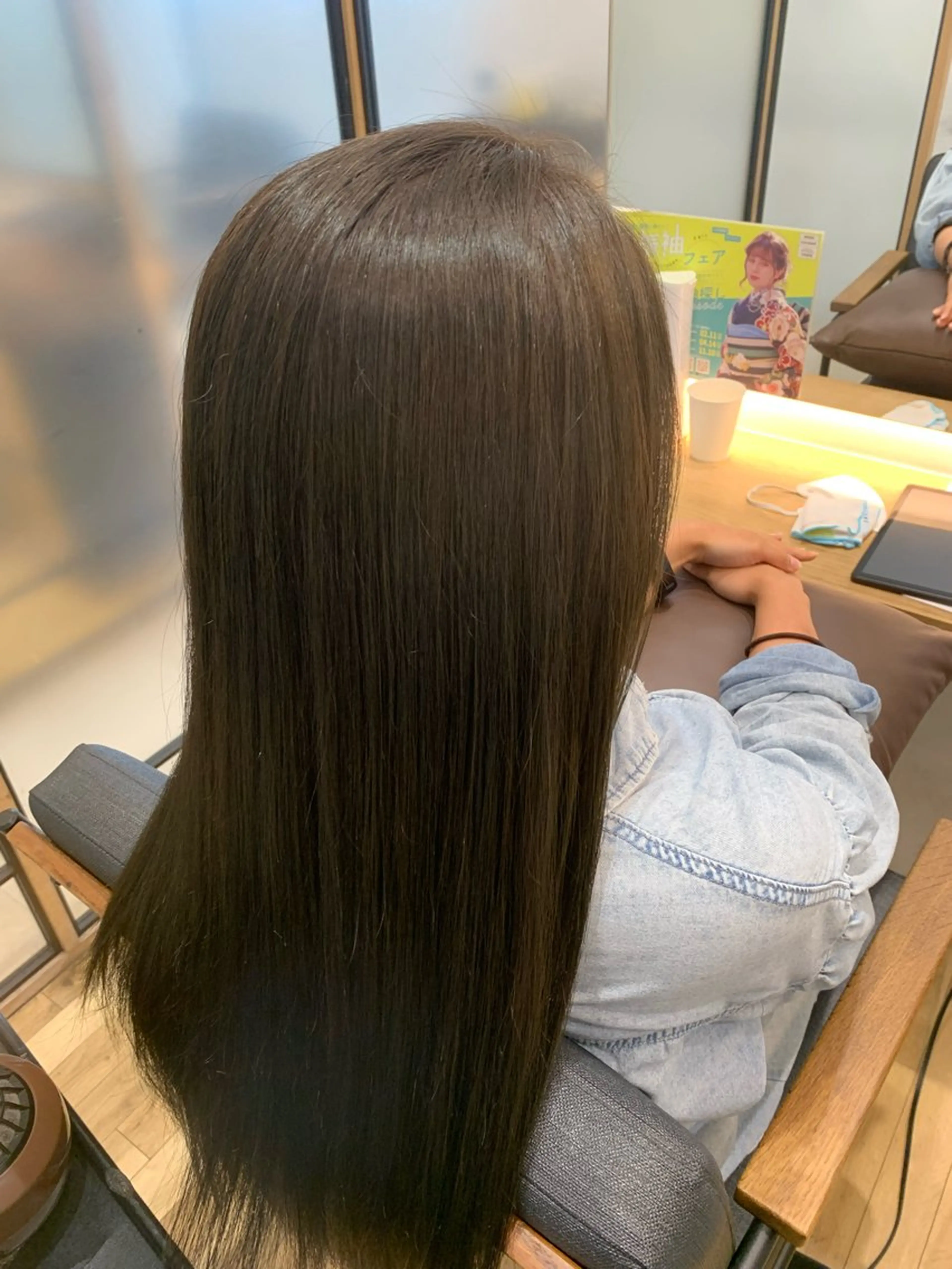 ロング カラー ベージュカラー オリーブベージュ ヘアカラー たかしま あさひのヘアスタイル