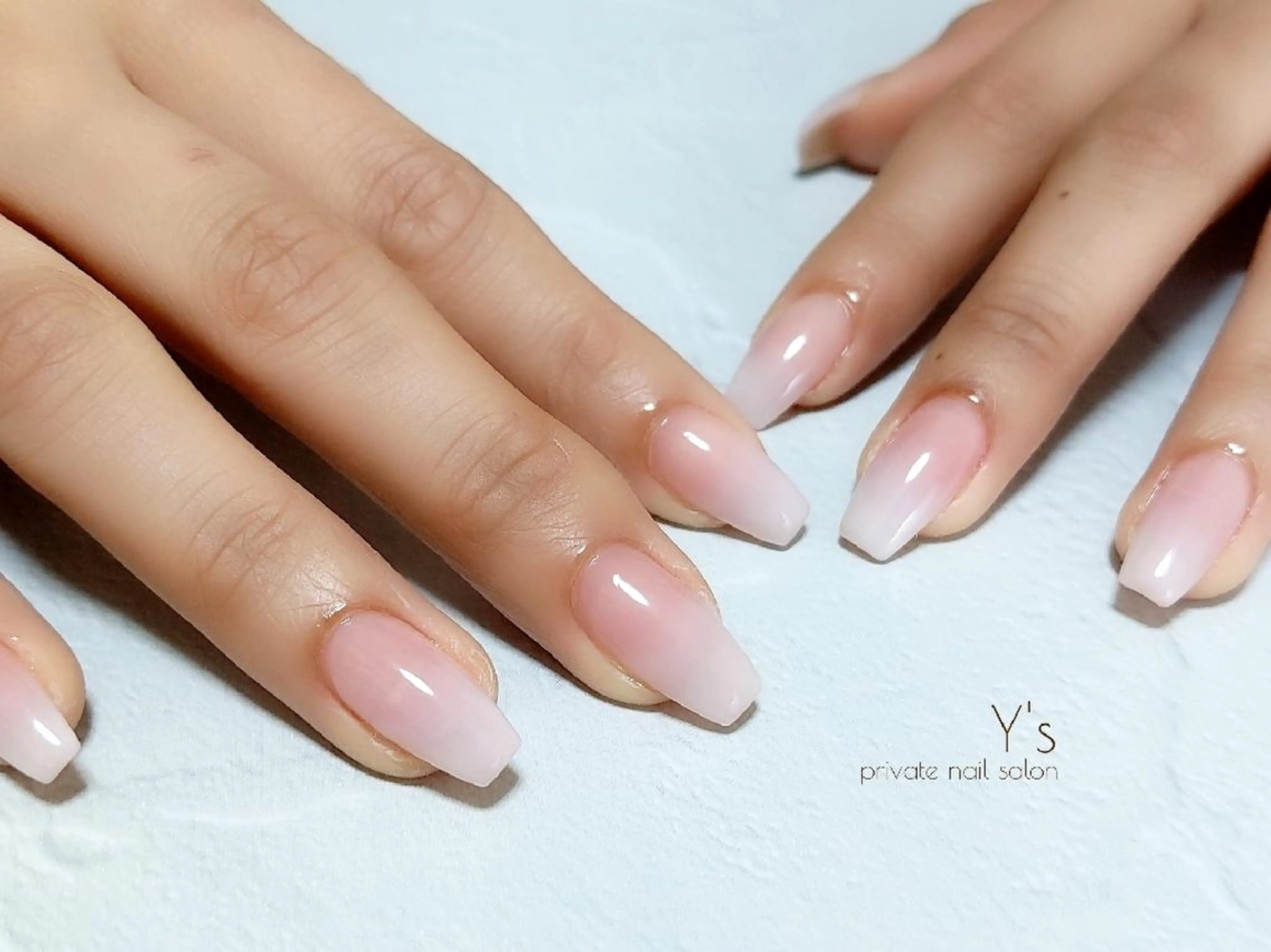 ネイル YUMI NAGAI  のネイルデザイン