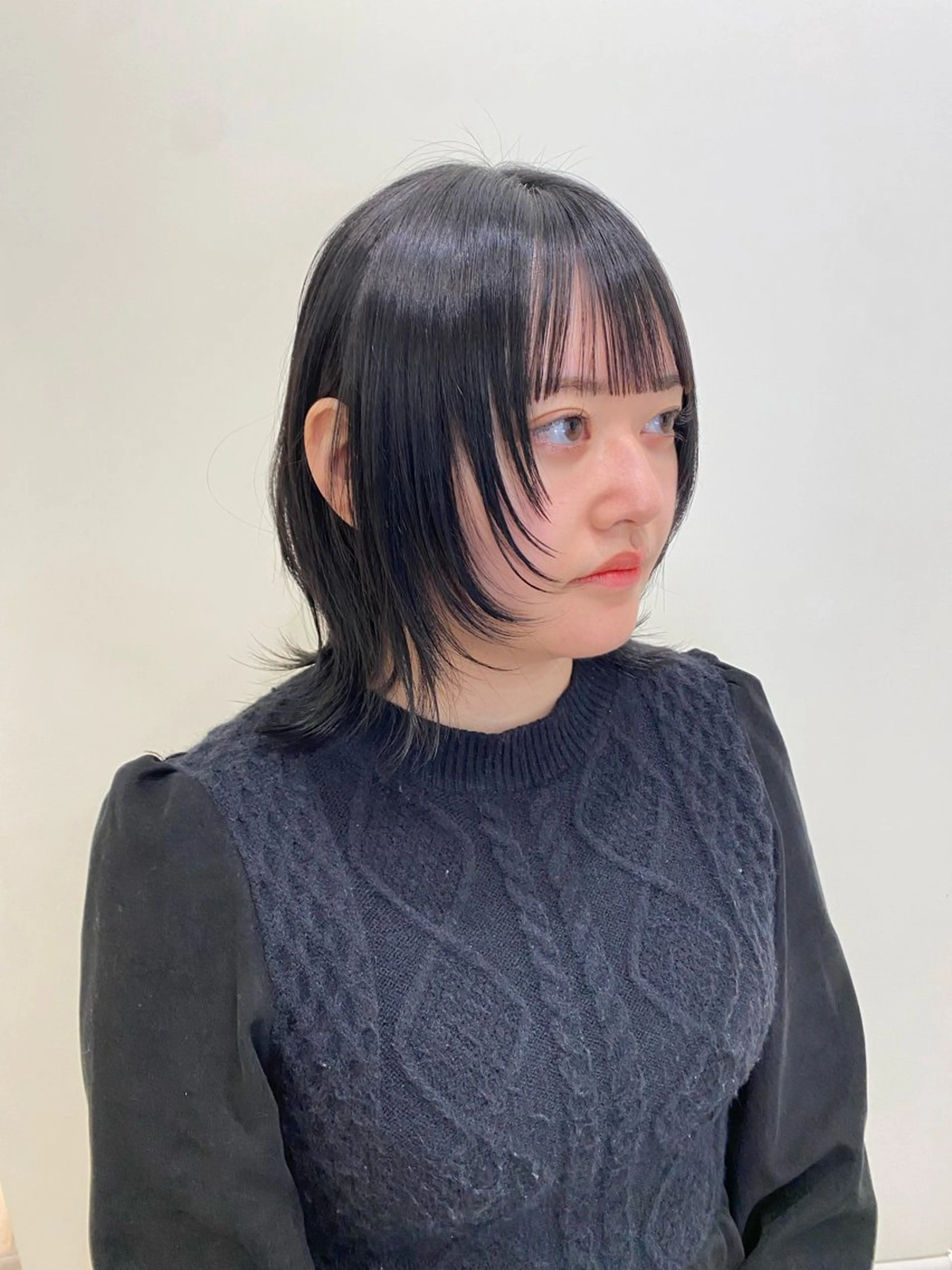 ミディアム ウルフカット イシザワ ユミのヘアスタイル