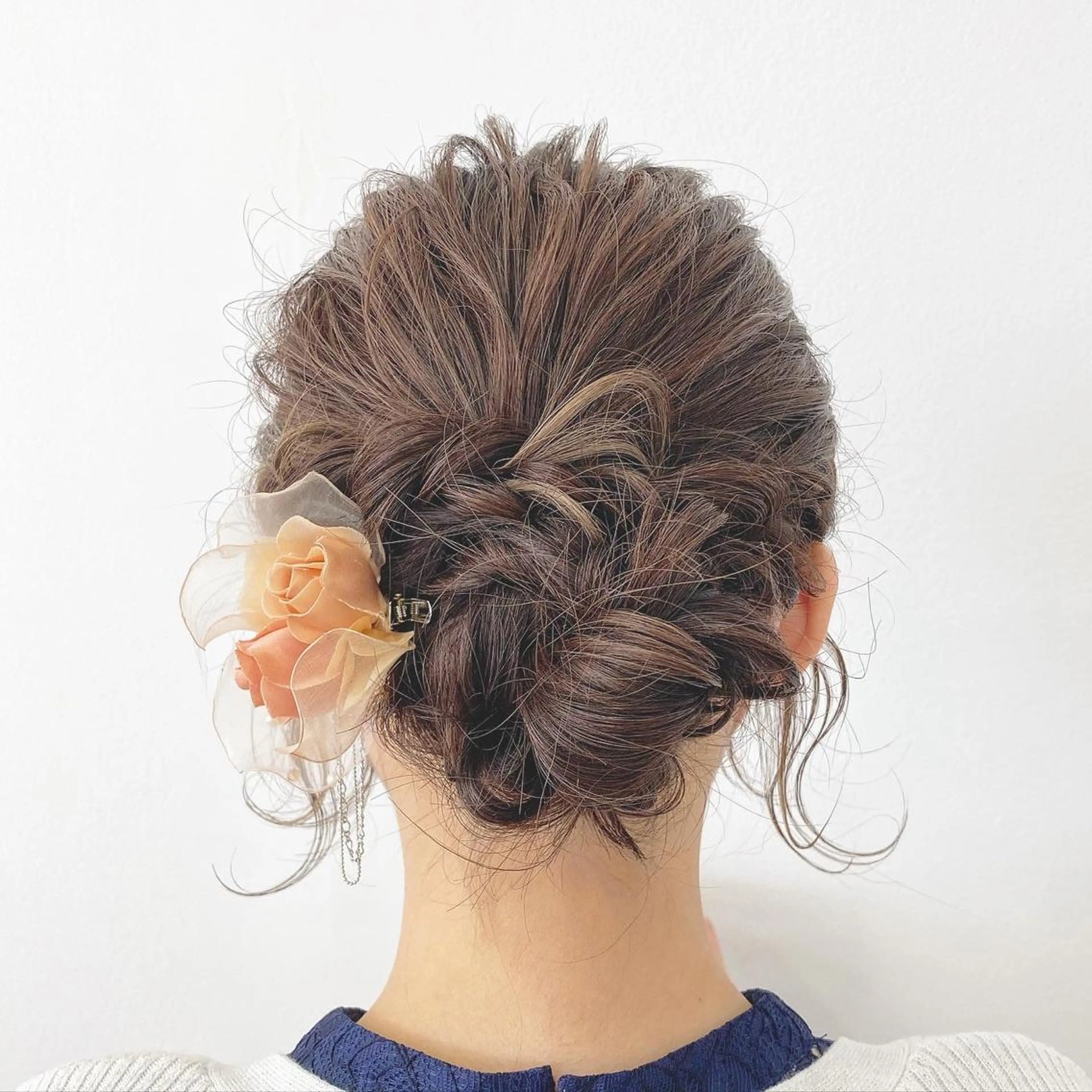 ミディアム ヘアアレンジ ヘアセット 💫お呼ばれヘア💫 髪質改善✨トモエ市川のヘアスタイル