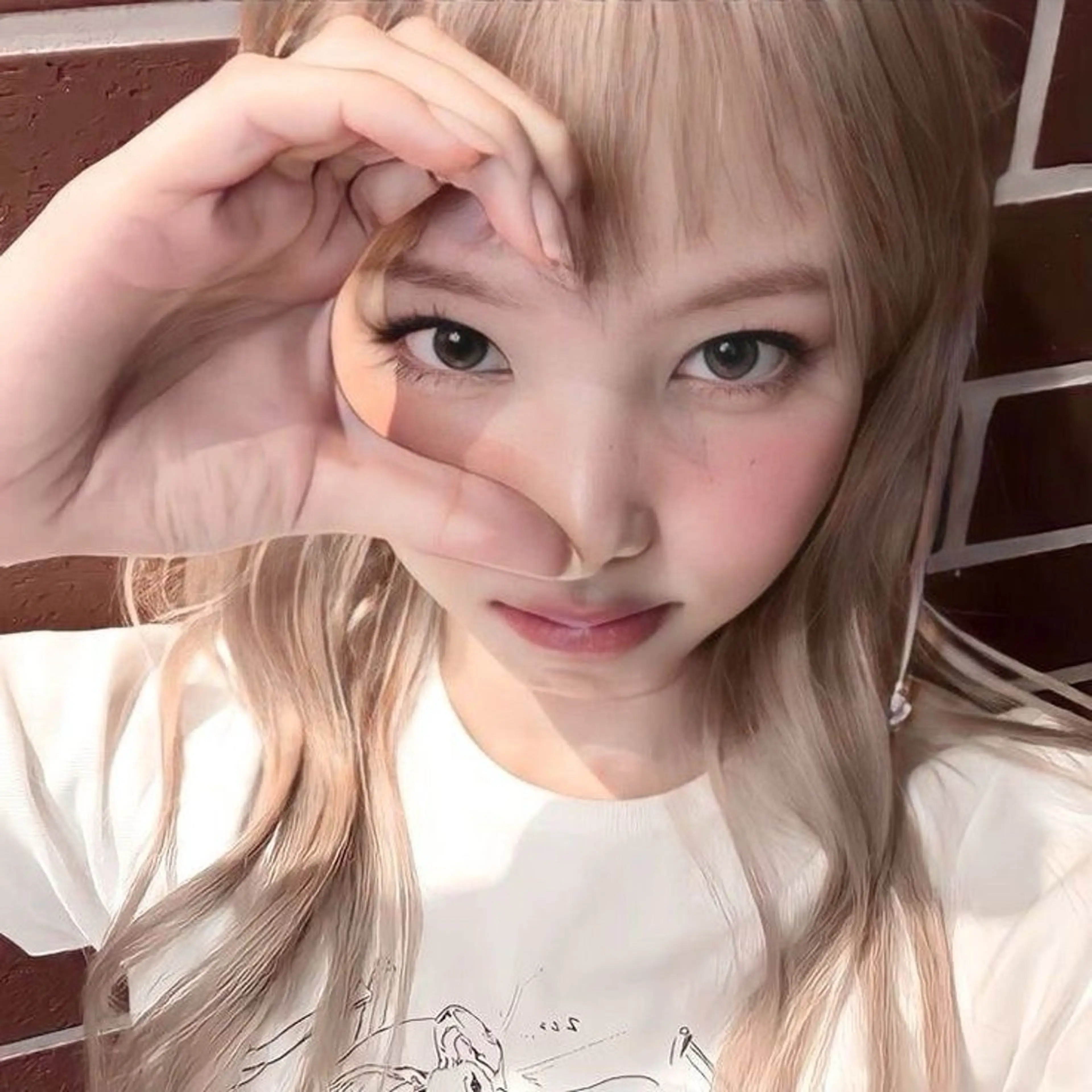 ロング ヘアカラー トリートメント ヘアセット ハイトーン/ケア ブリーチ/sEnAのヘアスタイル