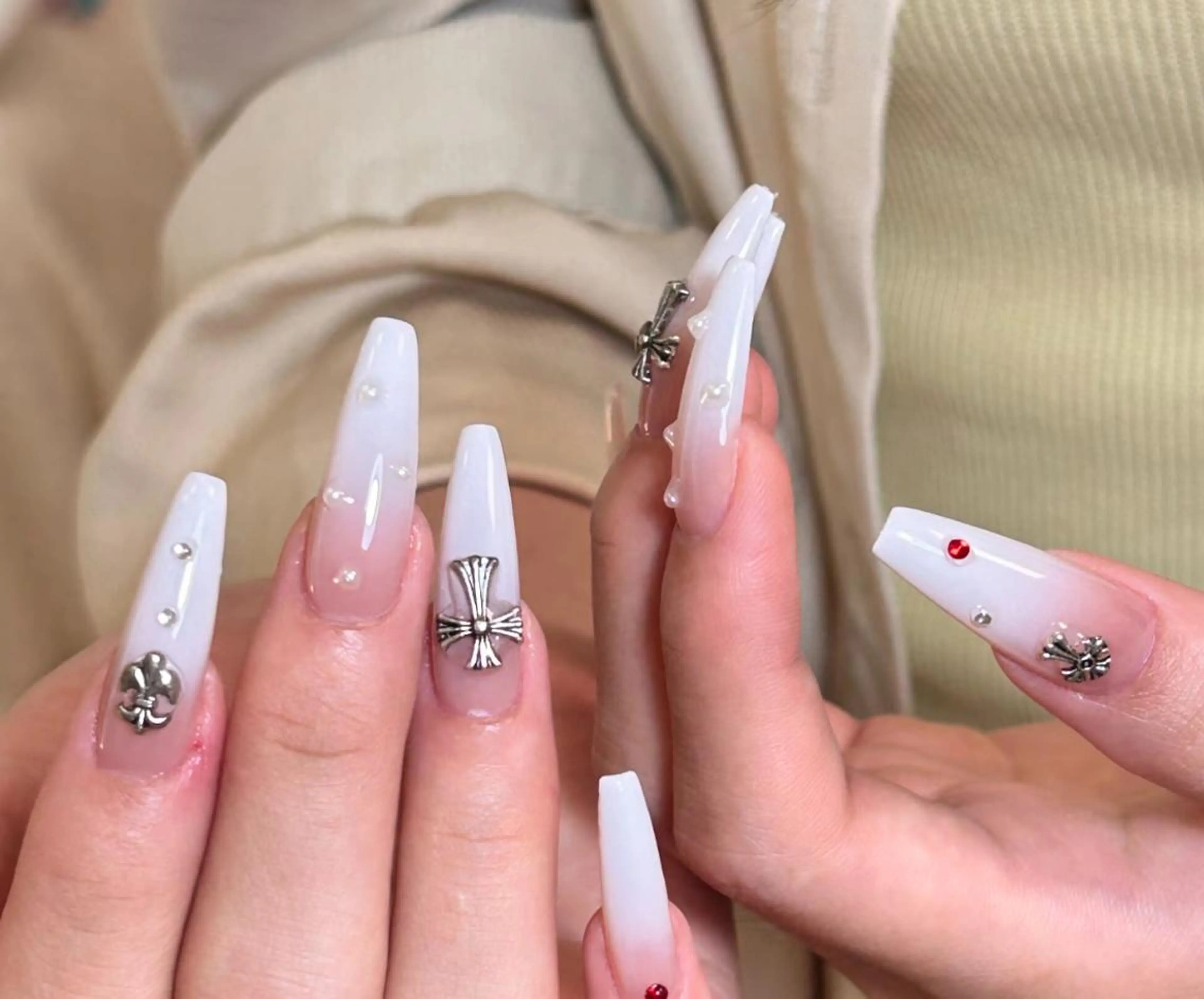 ネイル ハンドネイル Pure&Rich Nailのネイルデザイン