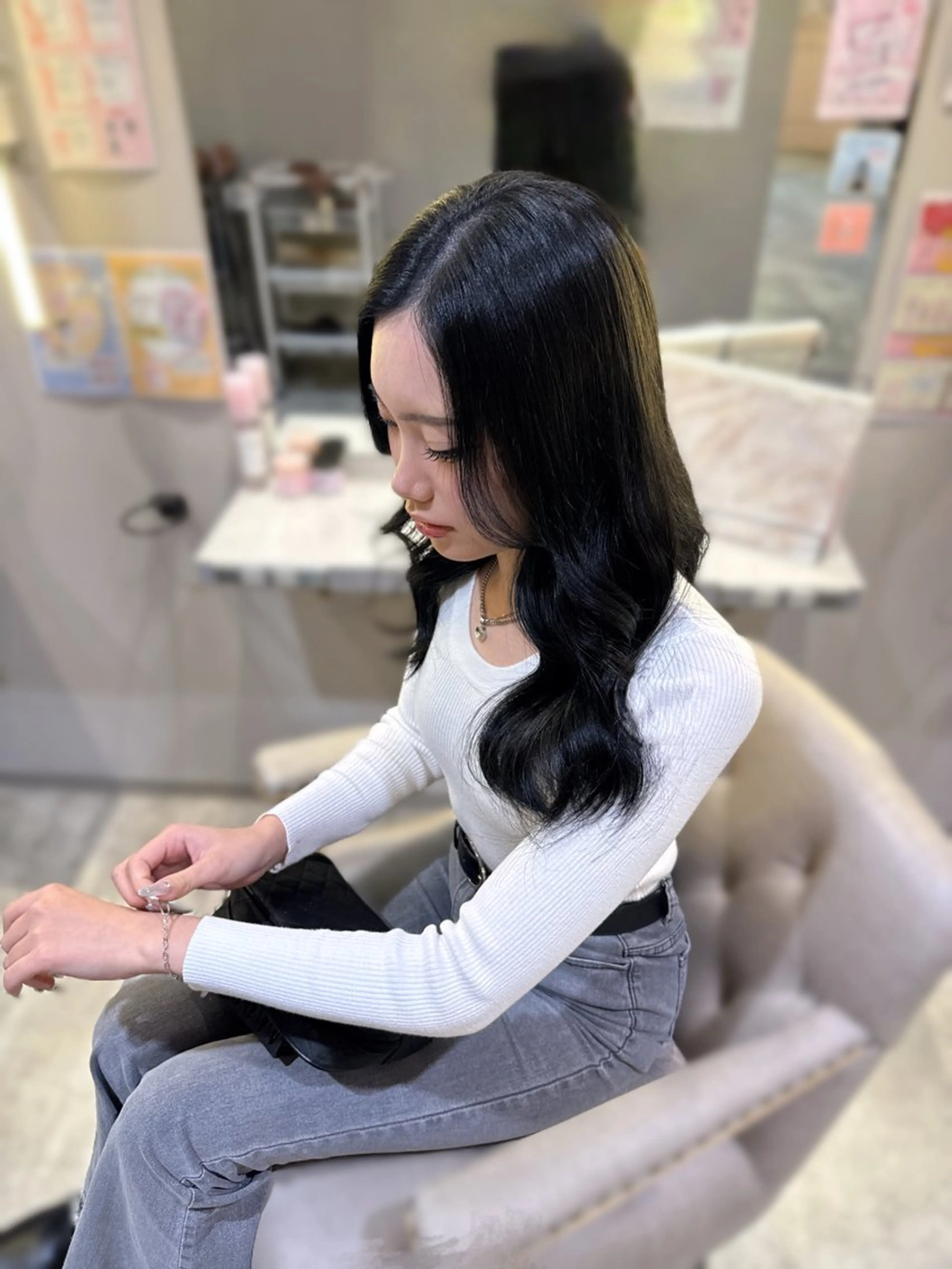 セミロング ヘアカラー 🤍モテ艶カラー🤍 Rikoのヘアスタイル