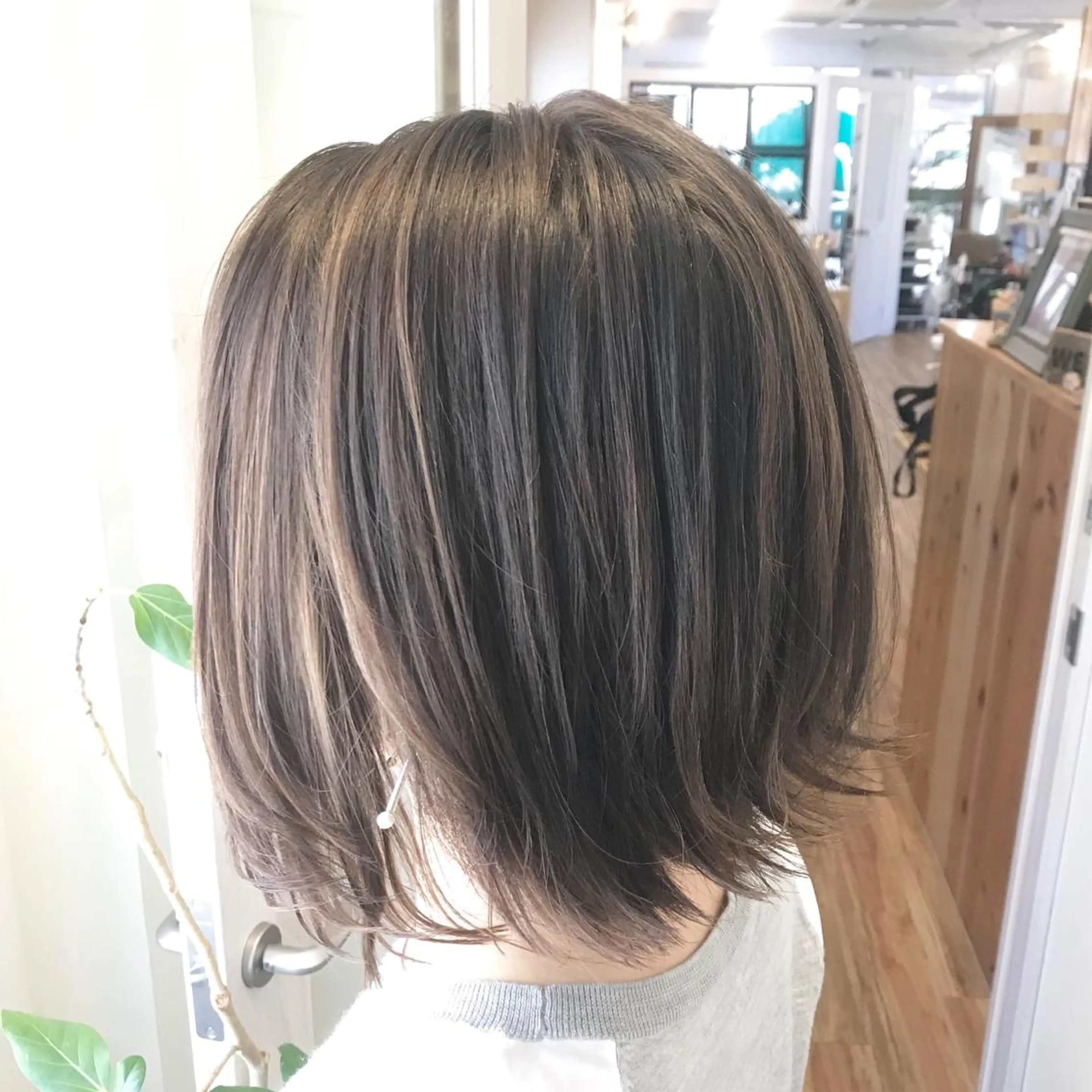 ショート 外ハネヘア ヘアカラー トリートメント LANI hair resortのヘアスタイル
