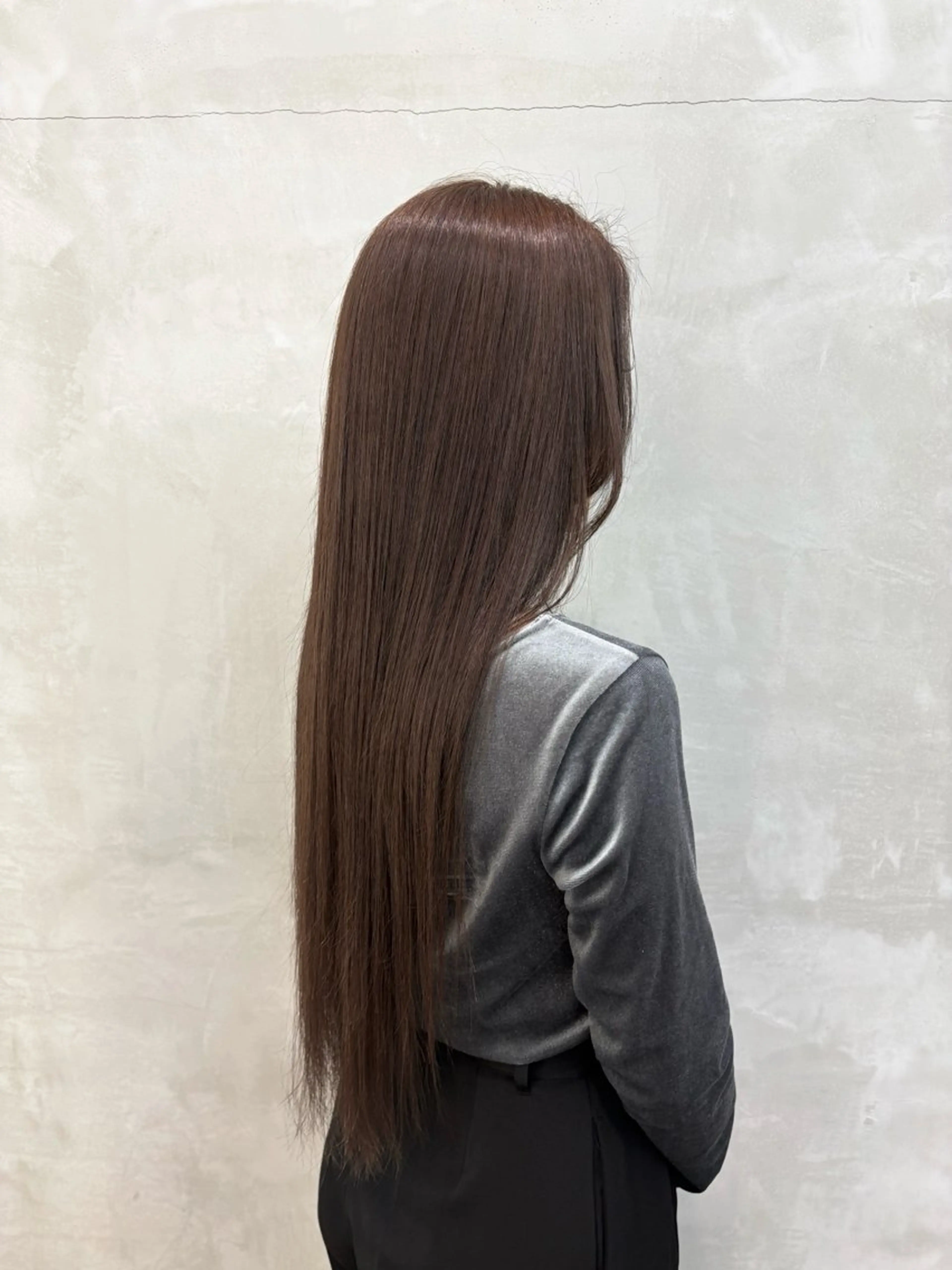 ロング ヘアカラー 艶髪ストレート🫶 AYANAのヘアスタイル