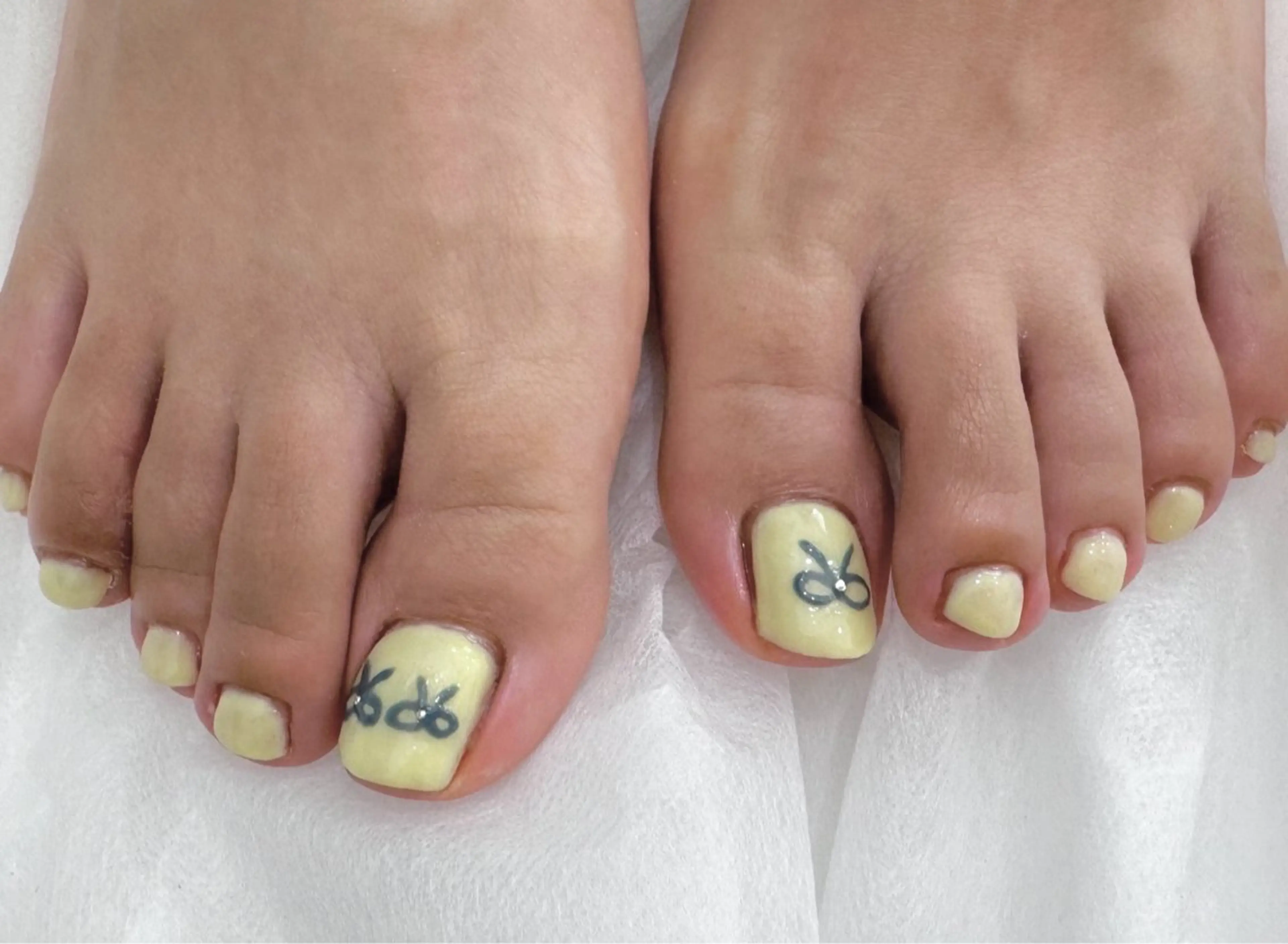 ネイル RIEKO🍒 ワンホン♡推しネイルのネイルデザイン