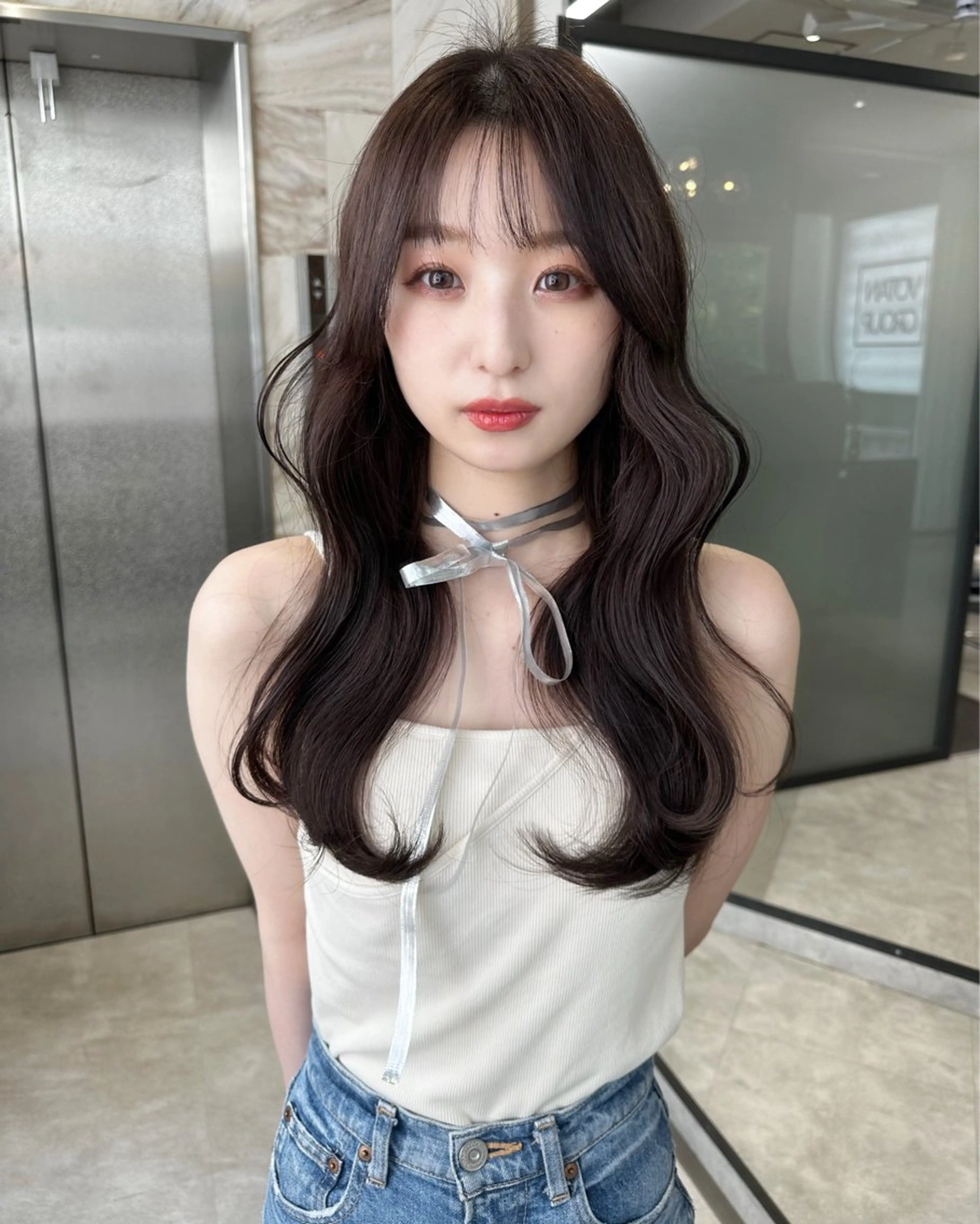 ロング 水岡 佳奈美のヘアスタイル