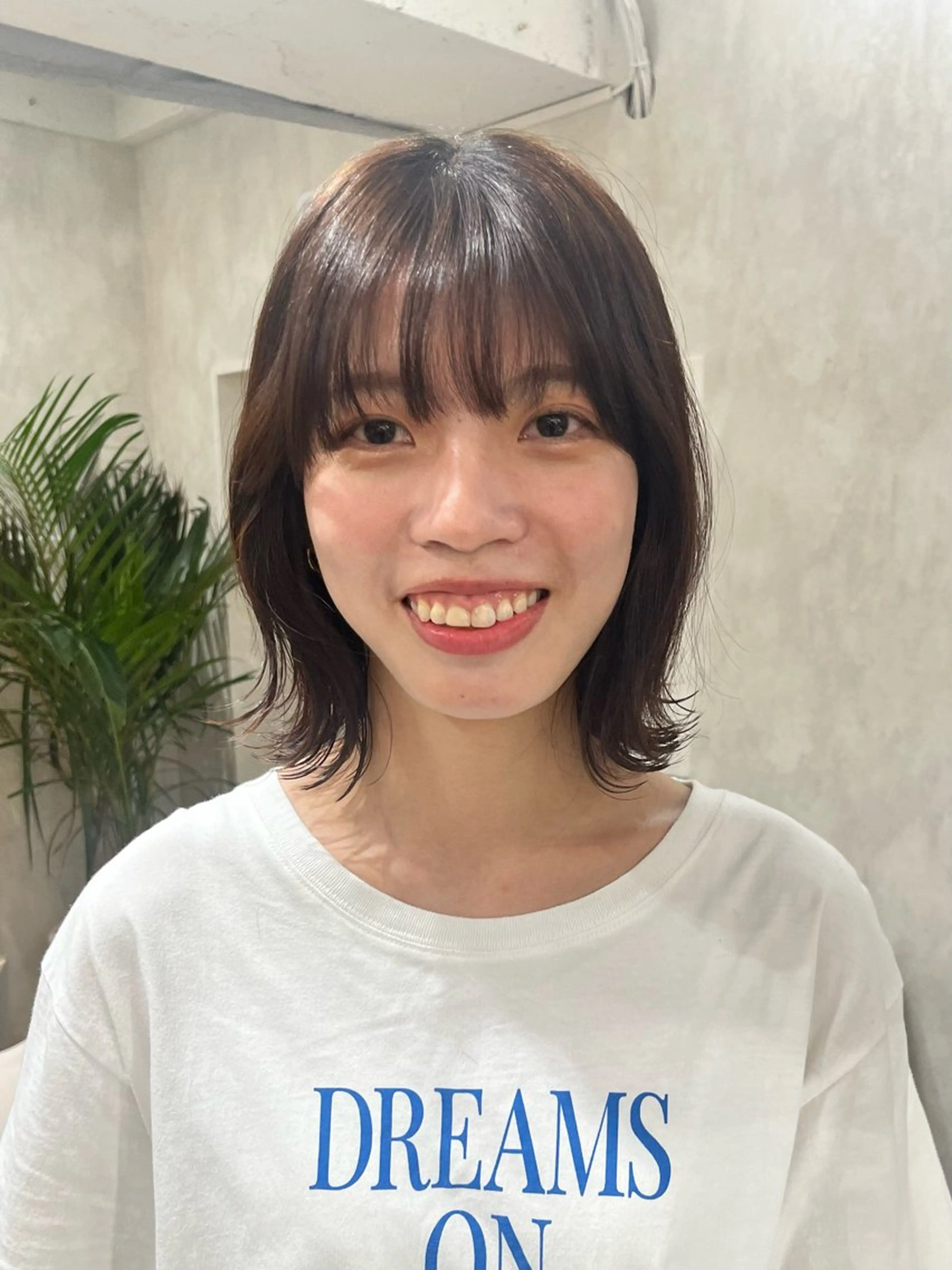 ミディアム カラー ヘアアレンジ ヘアカラー トリートメント ヘアセット ボブ｜韓国｜美髪矯正 ｜amika🌙のヘアスタイル