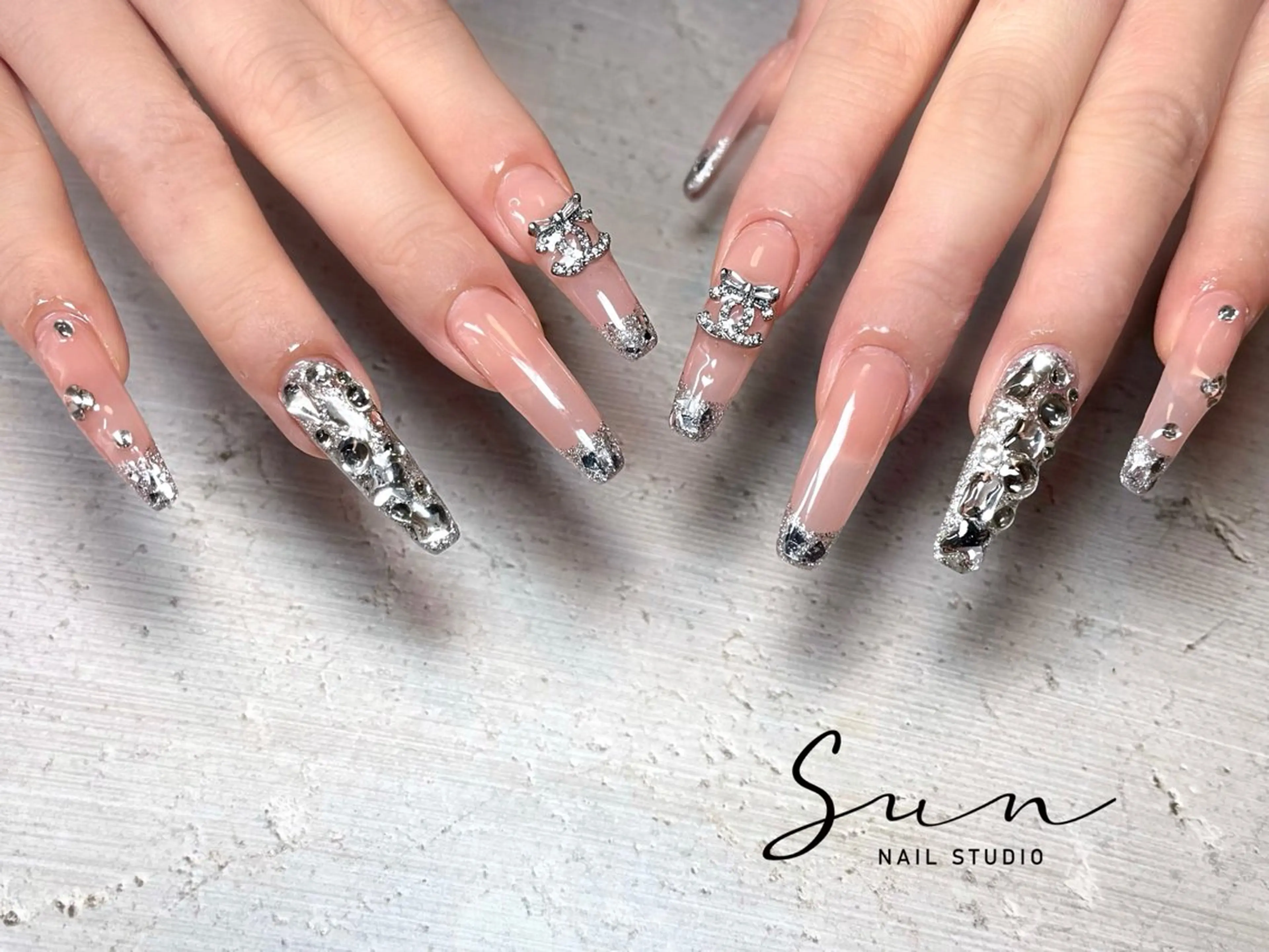 ネイル ハンドネイル ハンドケア SUN nail上本町のネイルデザイン