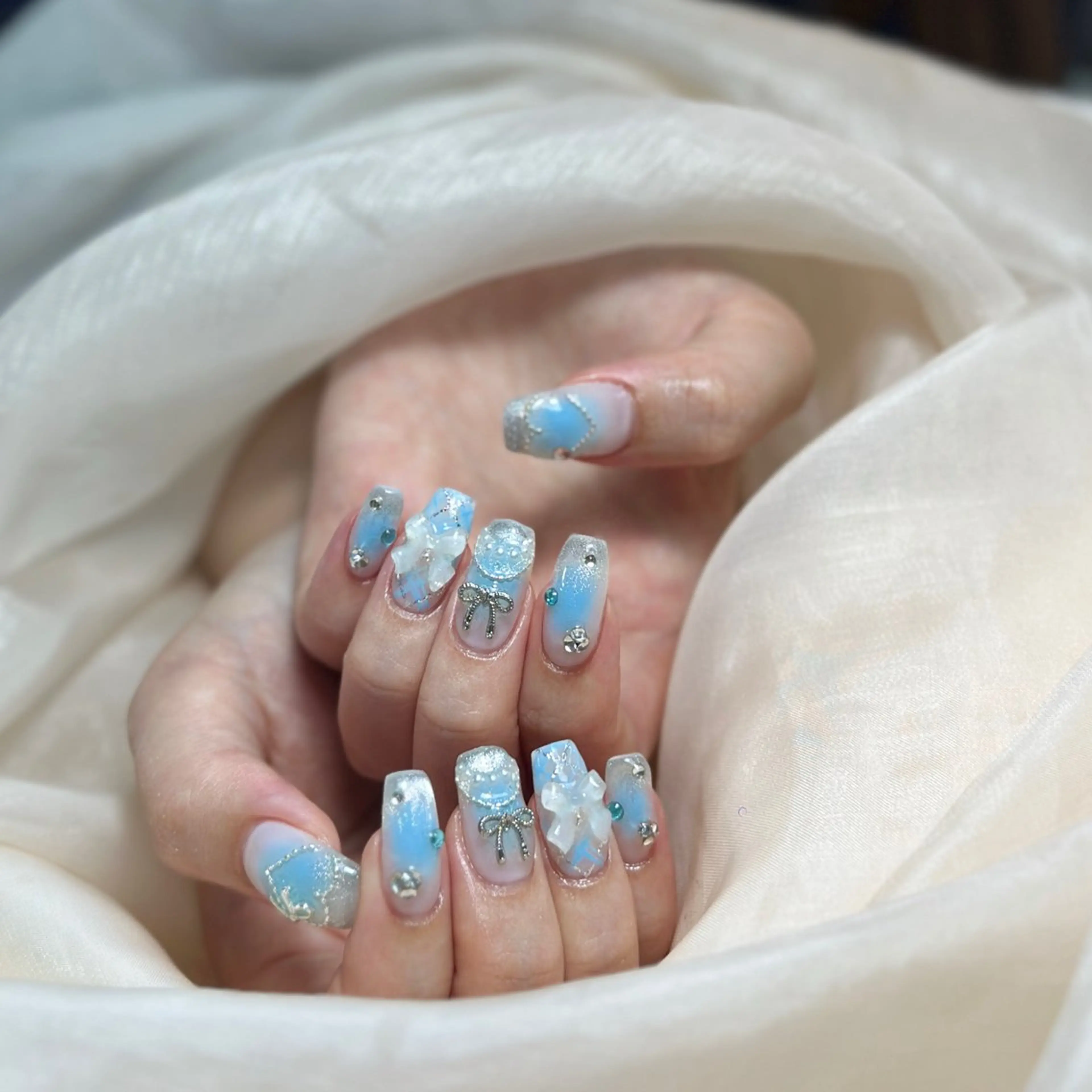 ネイル チークネイル ハート 韓国ネイル スカルプネイル 夏ネイル ハンドネイル MELODY BEAUTY SALON所属・Melody  スカルプ専門店のネイルデザイン
