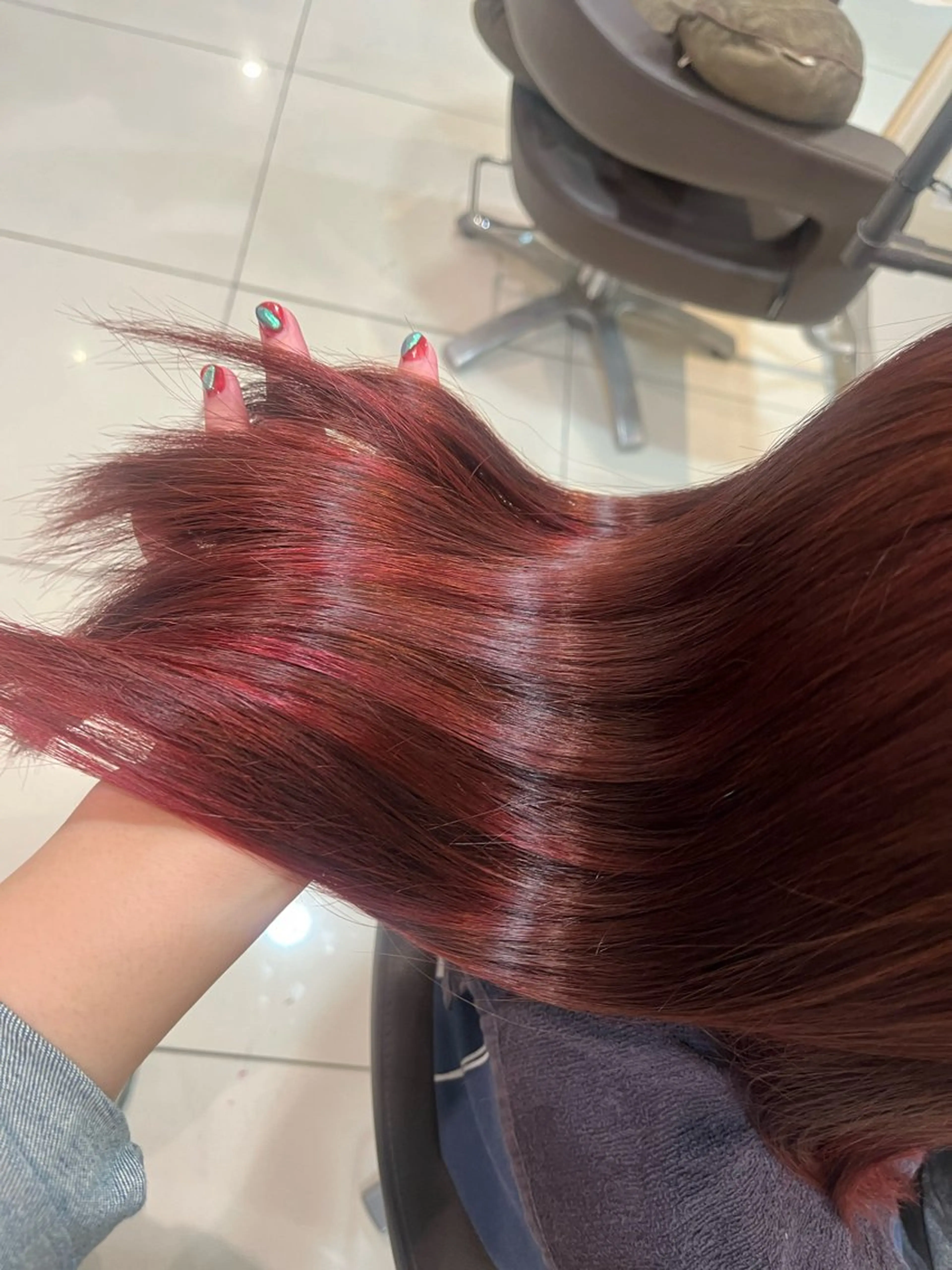 セミロング カラー 縮毛矯正 カット ヘアカラー 垢抜けカラー/オリー ブ系/フェミニン/鏡のヘアスタイル