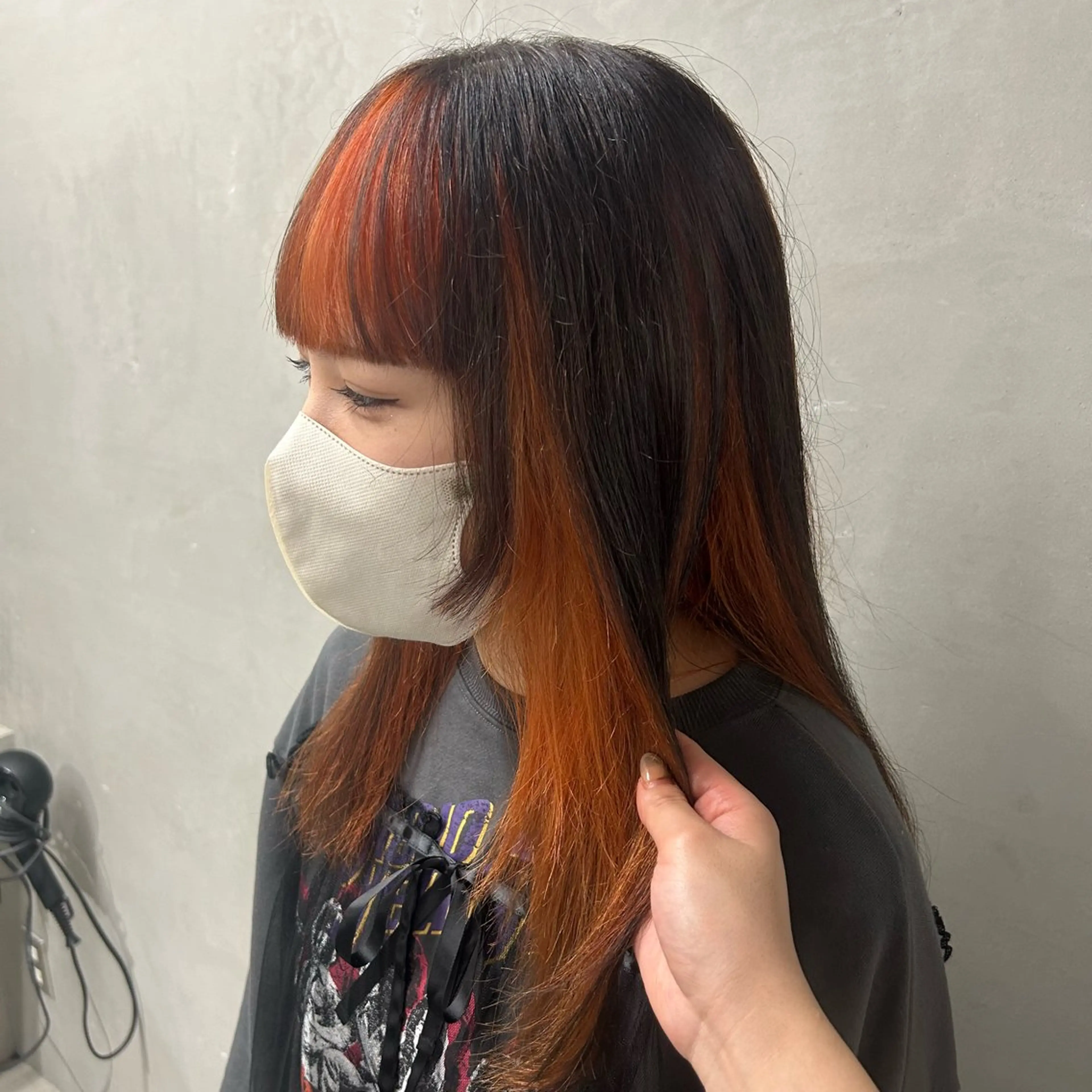 ロング ヘアカラー トリートメント Something MOMOKAのヘアスタイル