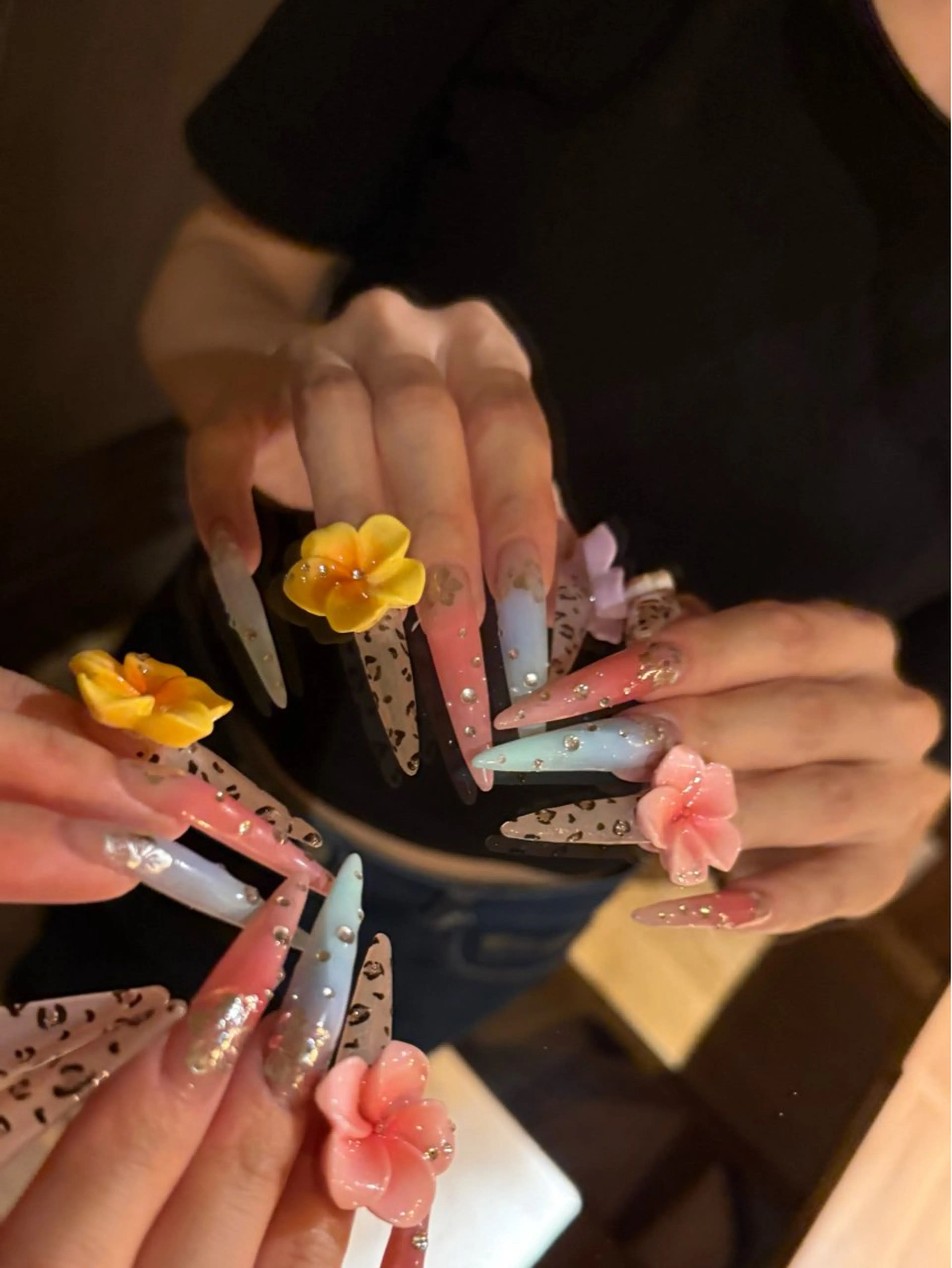 ネイル ロングネイル ハンドネイル WOLTOKYO yunaのネイルデザイン