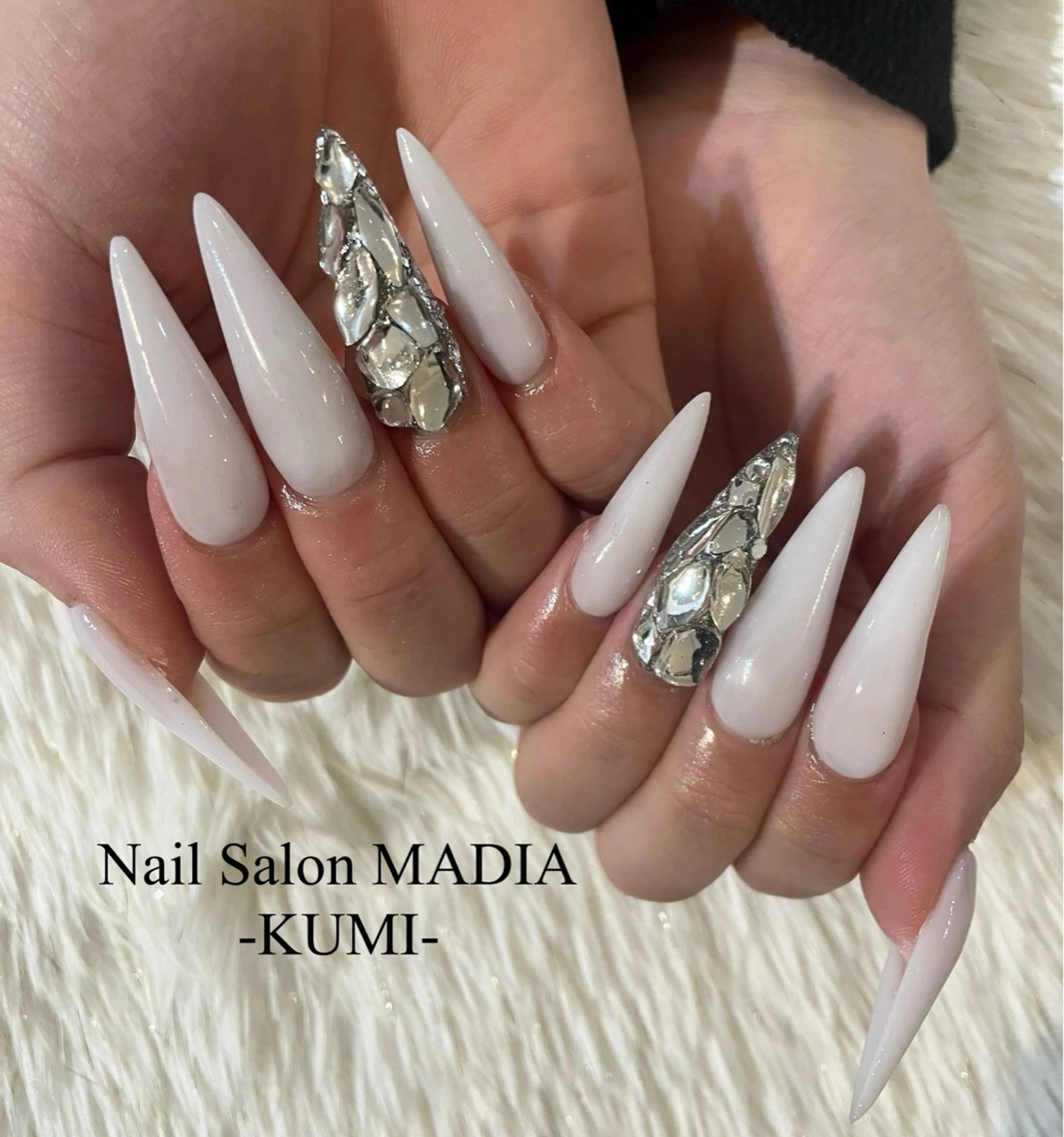 ネイル スカルプネイル ハンドネイル MADIA川崎所属・KUMI💛 MADIAのネイルデザイン