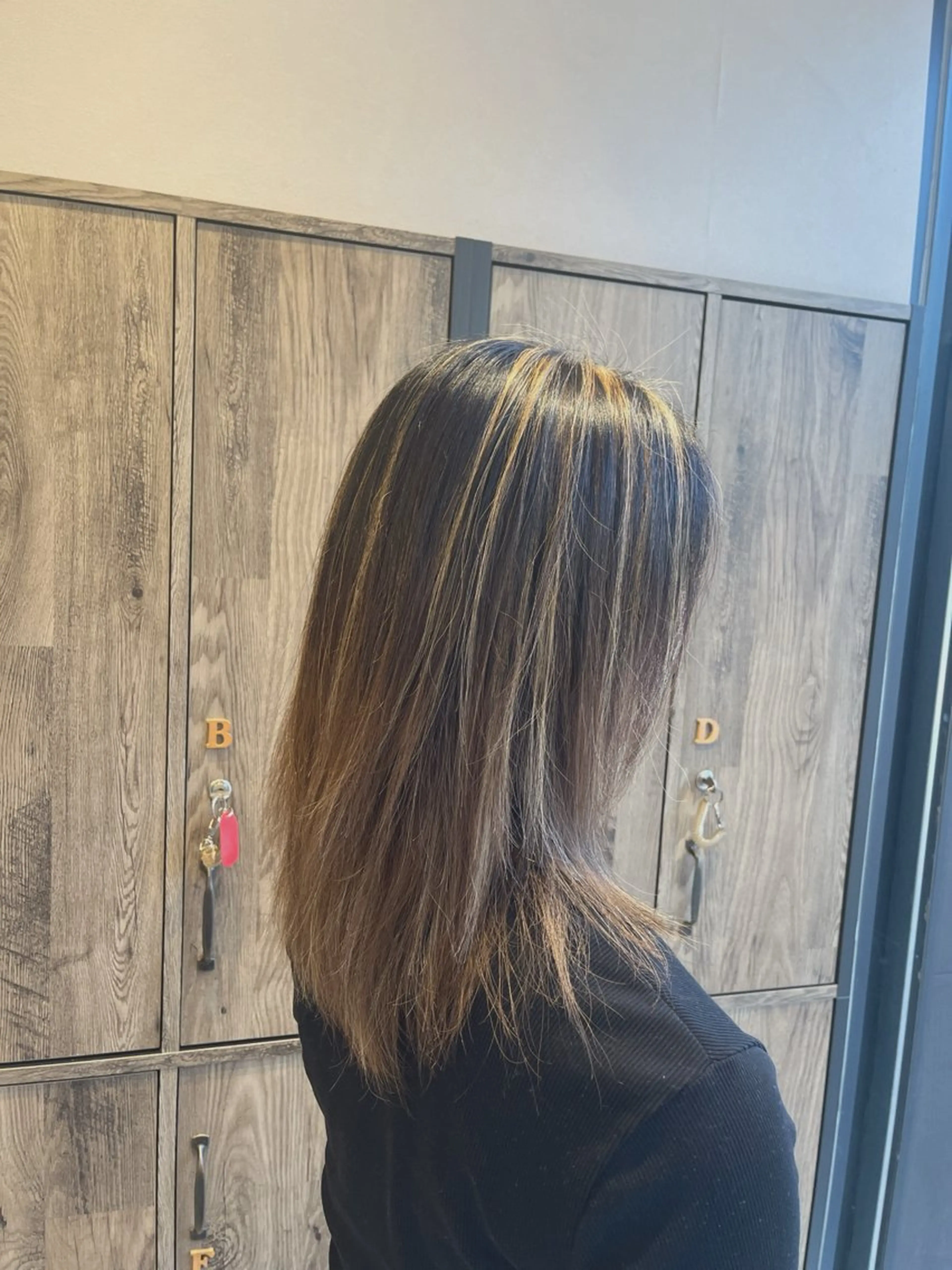 セミロング カラー COCOA Glow所属・🤍みう🤍¥ 3,300 〜のヘアスタイル